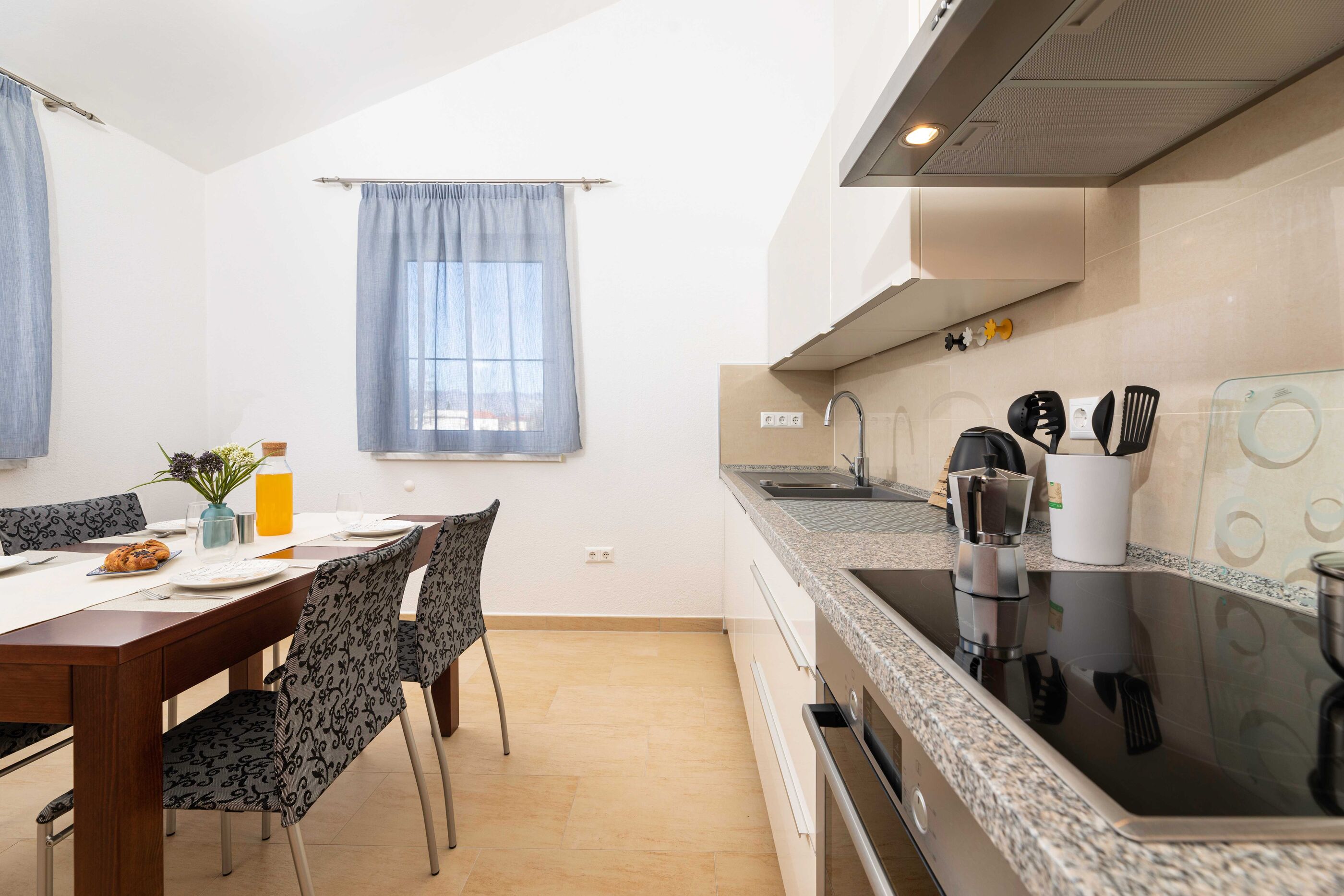 Apartments and Room Ocean 62007-A2
