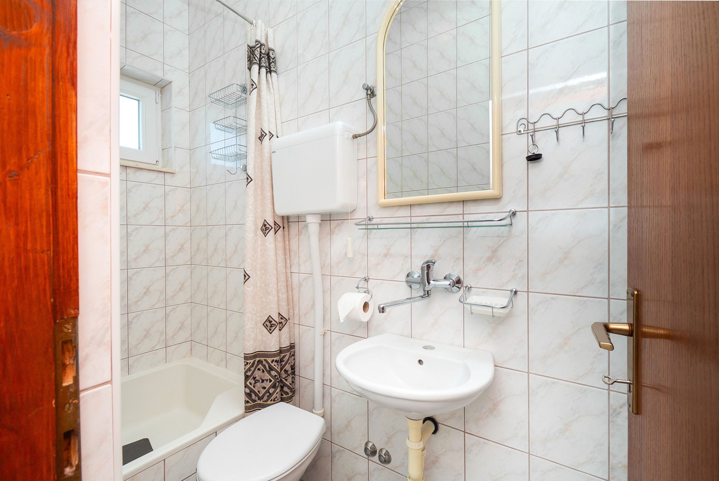 Apartments Ljubica 100111-A1