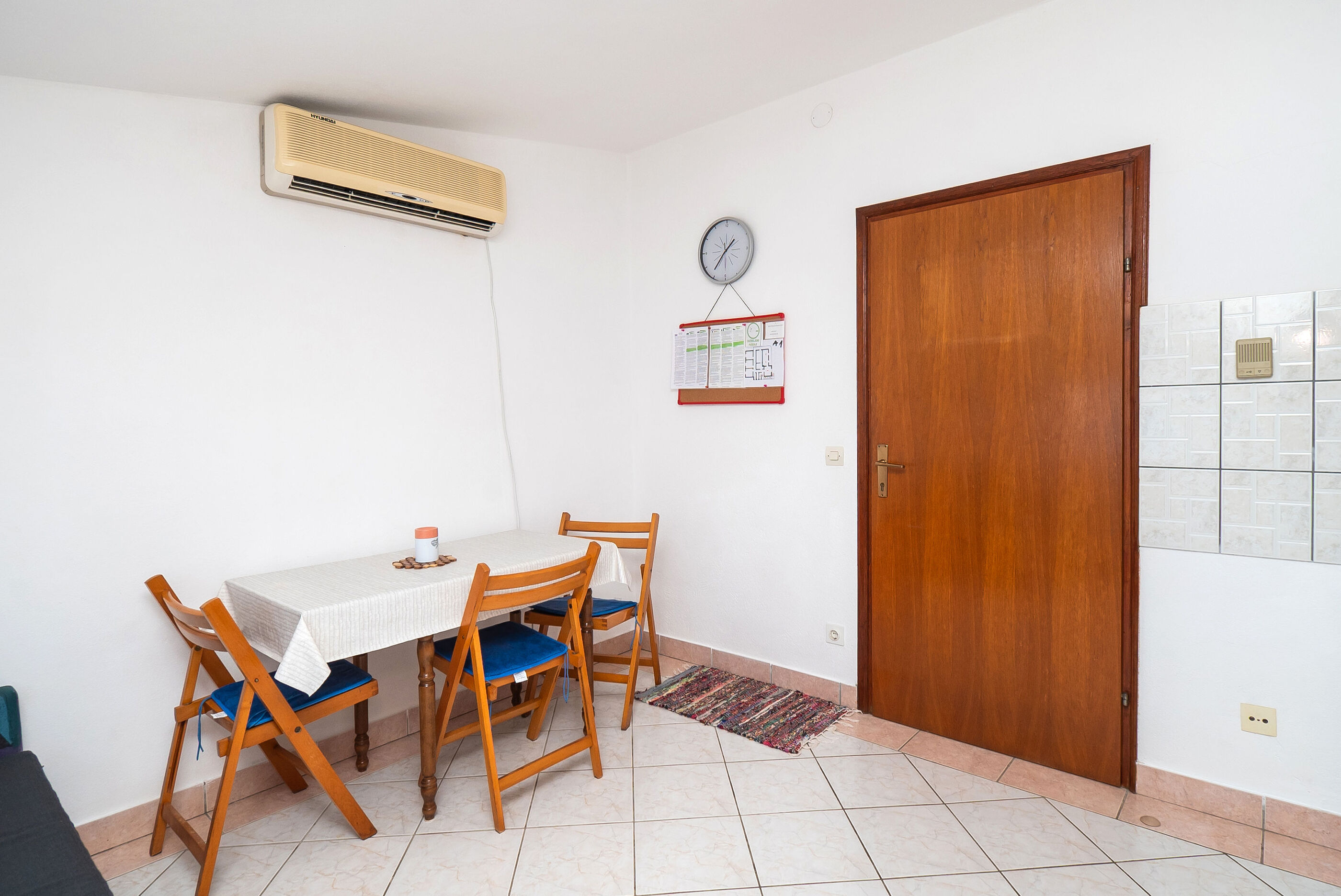 Apartments Ljubica 100111-A1