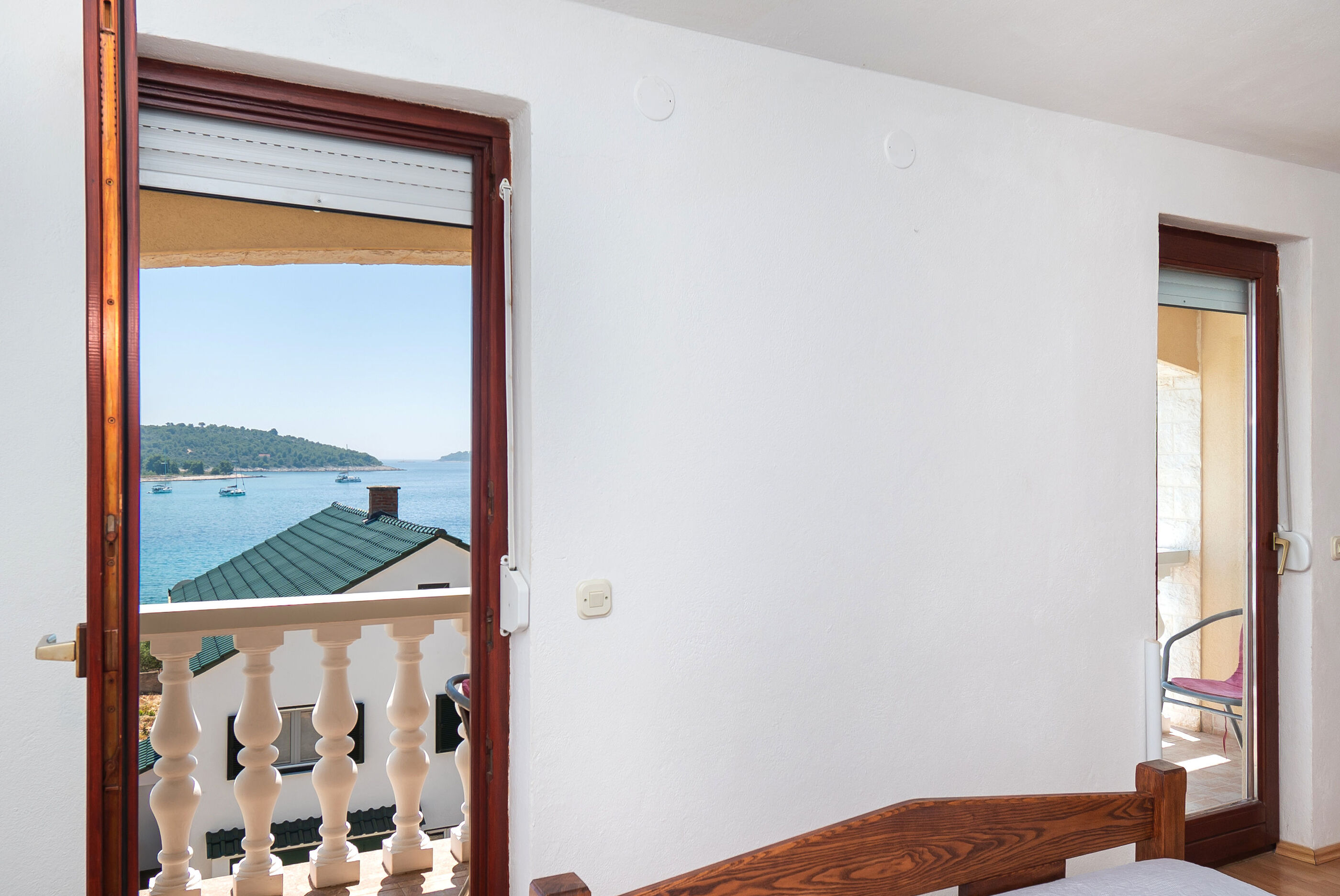 Apartments Ljubica 100111-A1