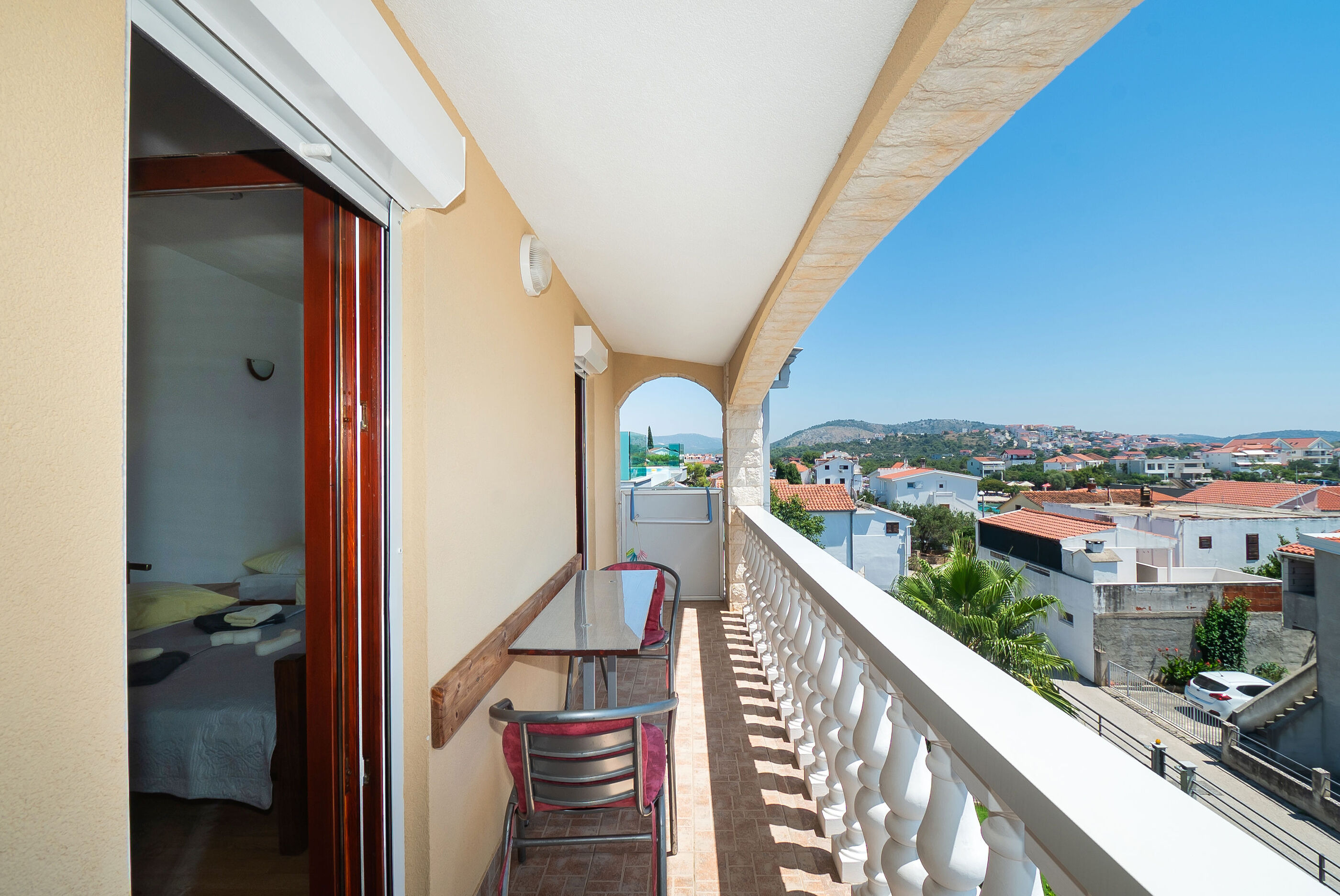 Apartments Ljubica 100111-A1