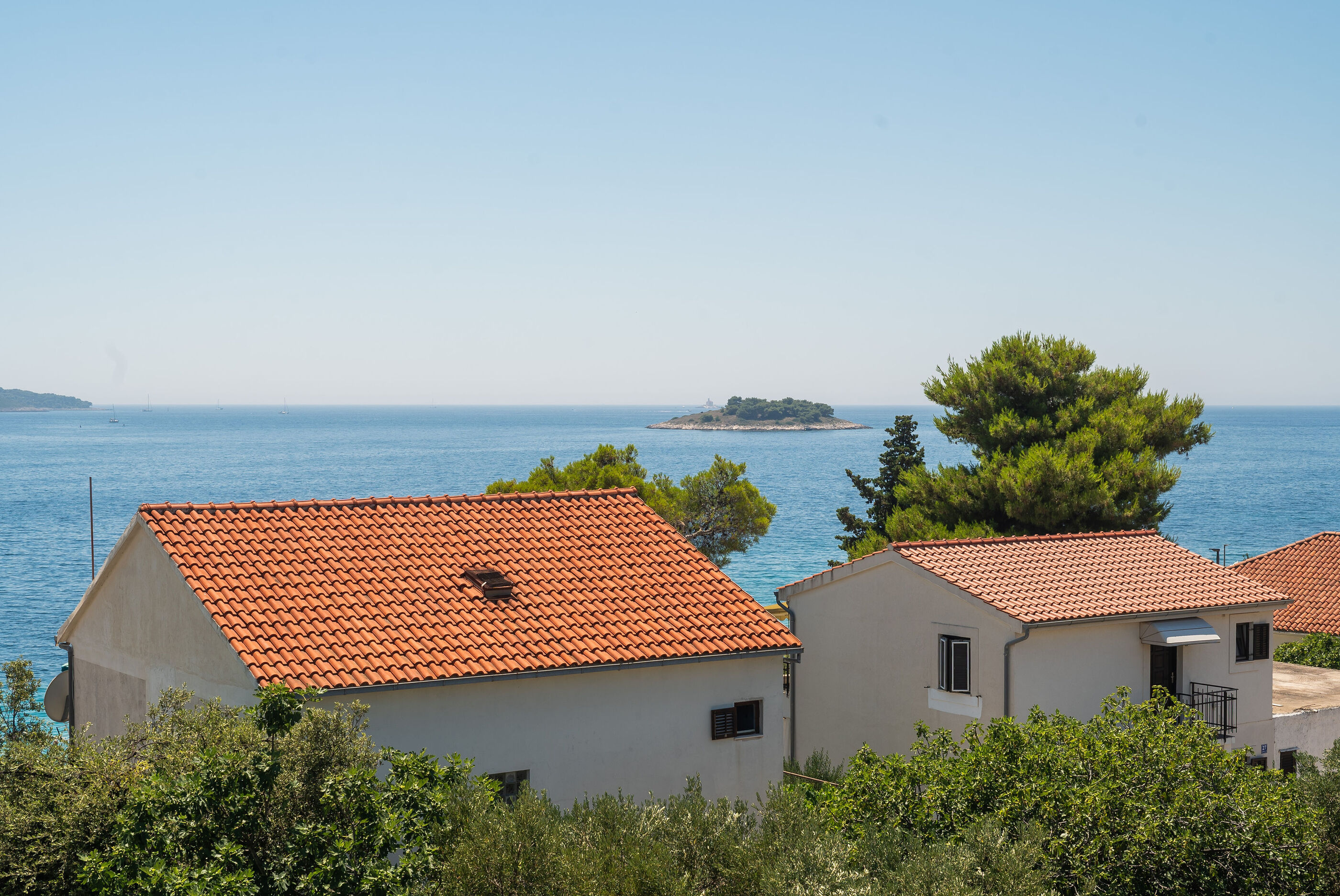 Apartments Ljubica 100111-A1