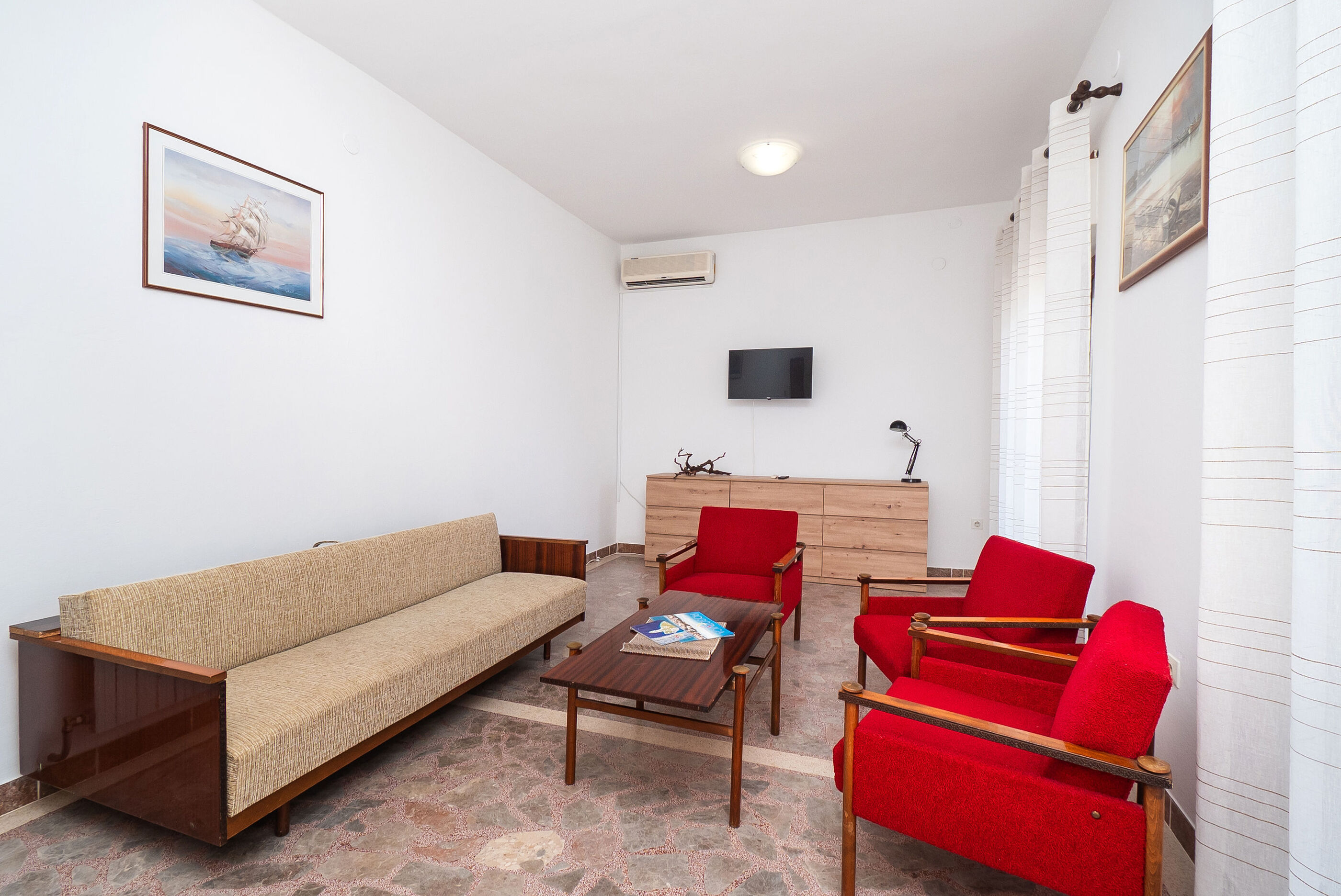 Apartments Ljubica 100111-A3