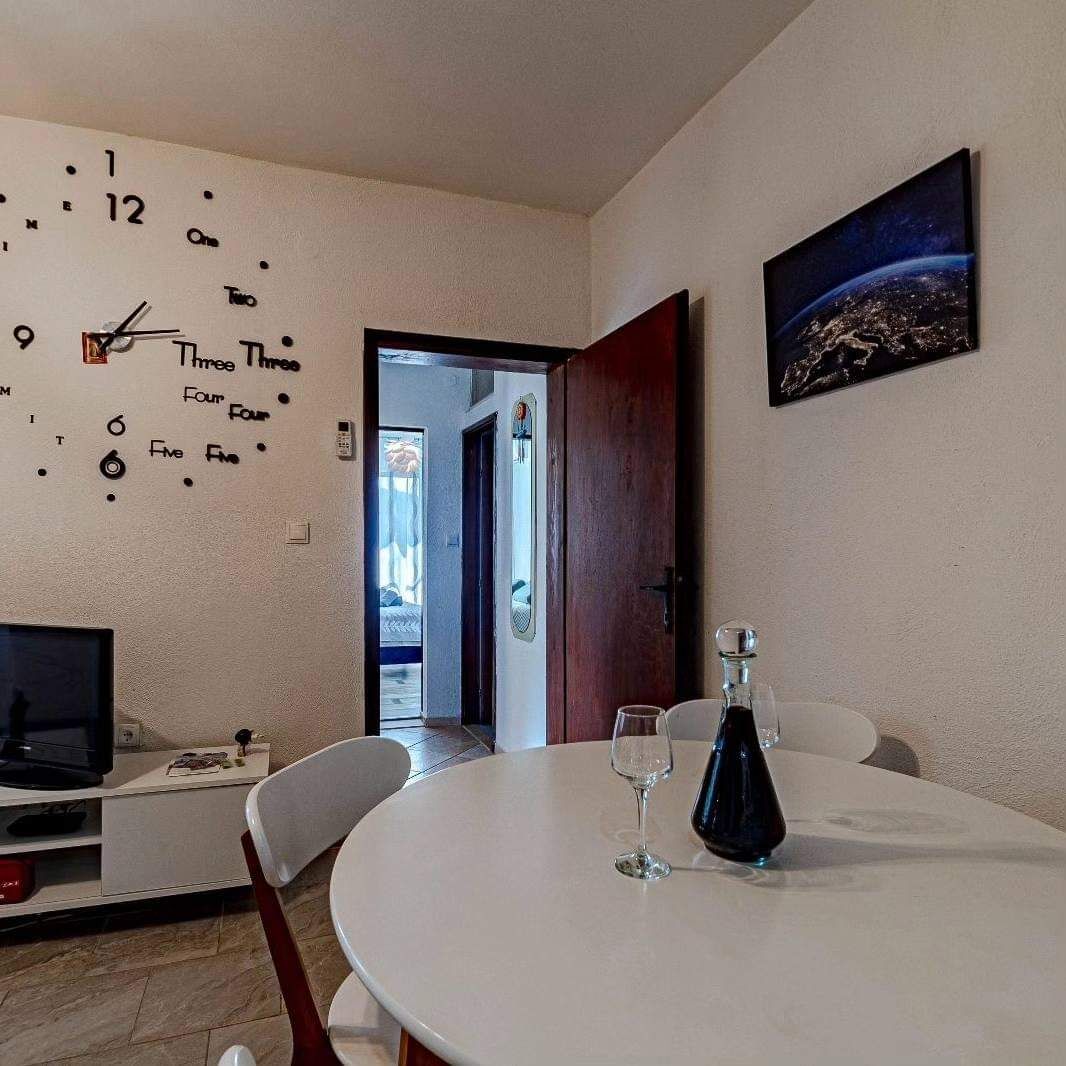 Apartments MILA 61561-A1