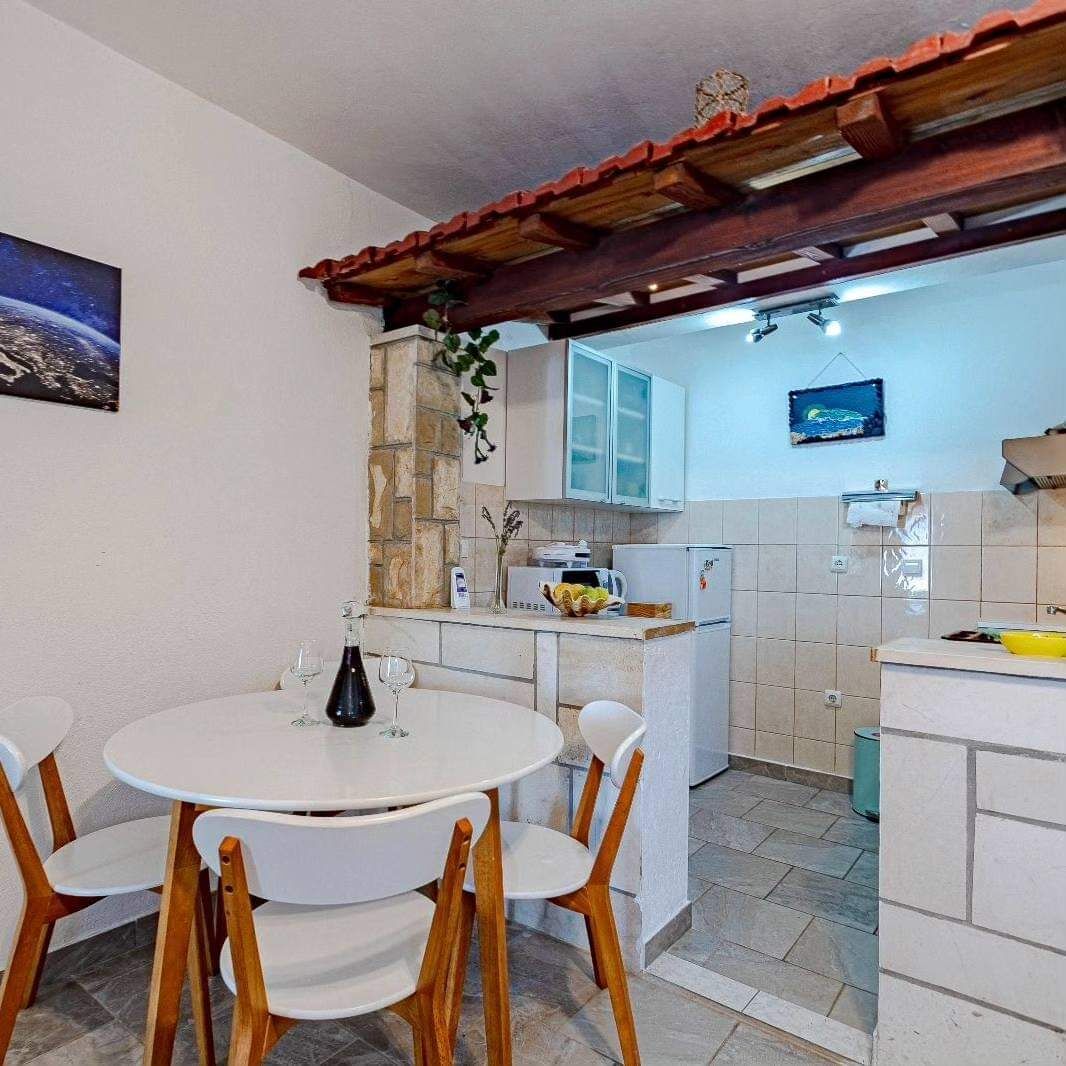 Apartments MILA 61561-A1