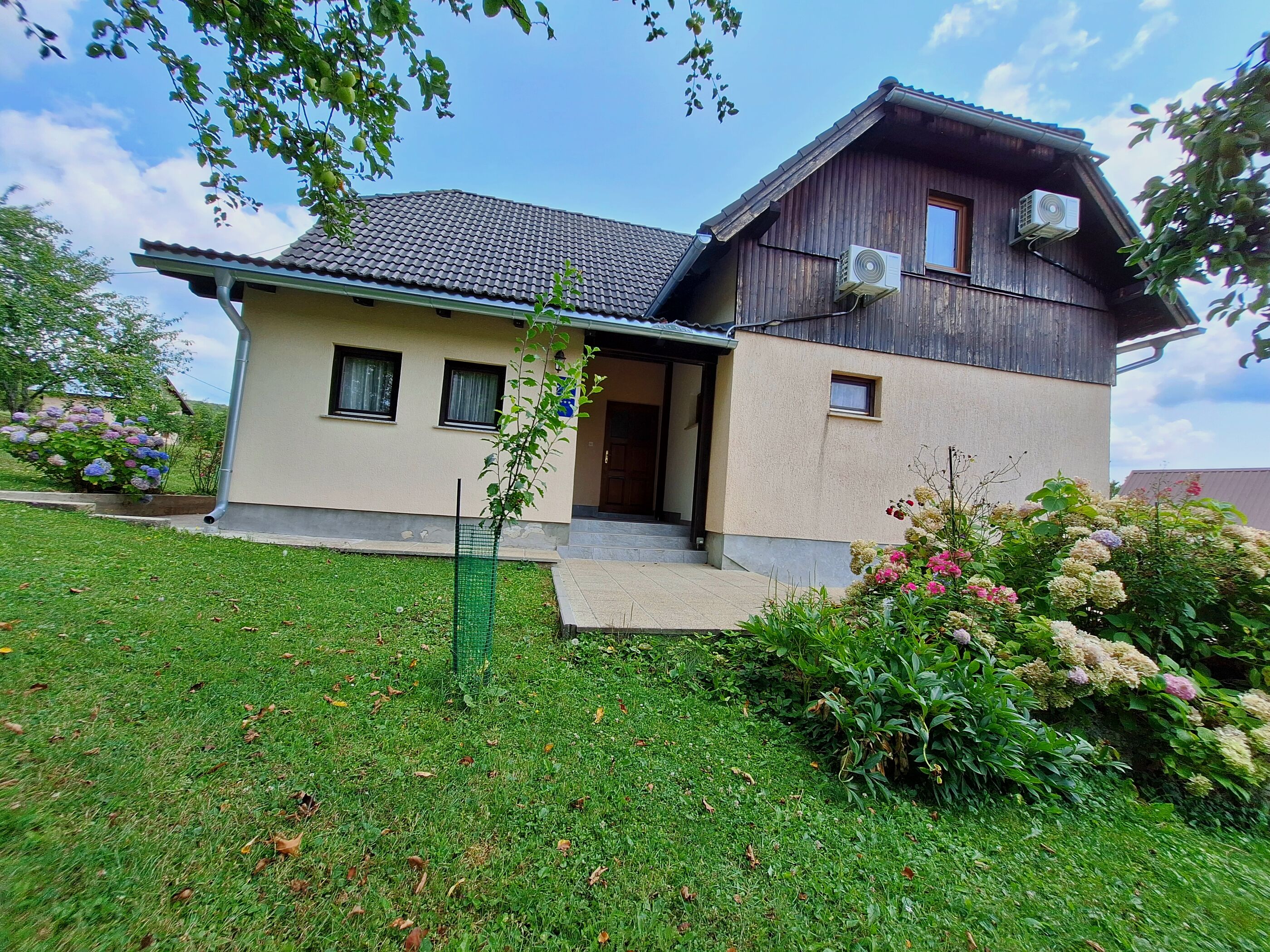 Apartment and Rooms Guest house Matej & Mateja 114431-A1