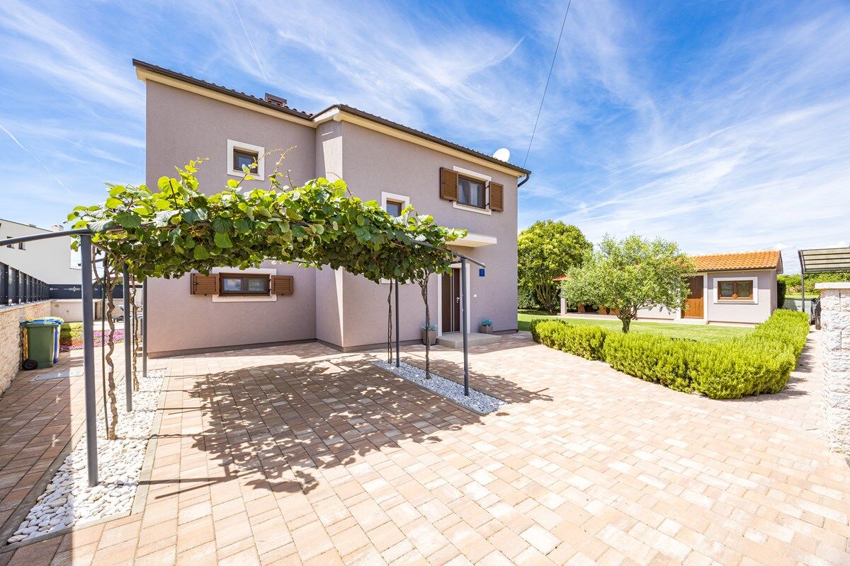 Villa Roma 74193-K1