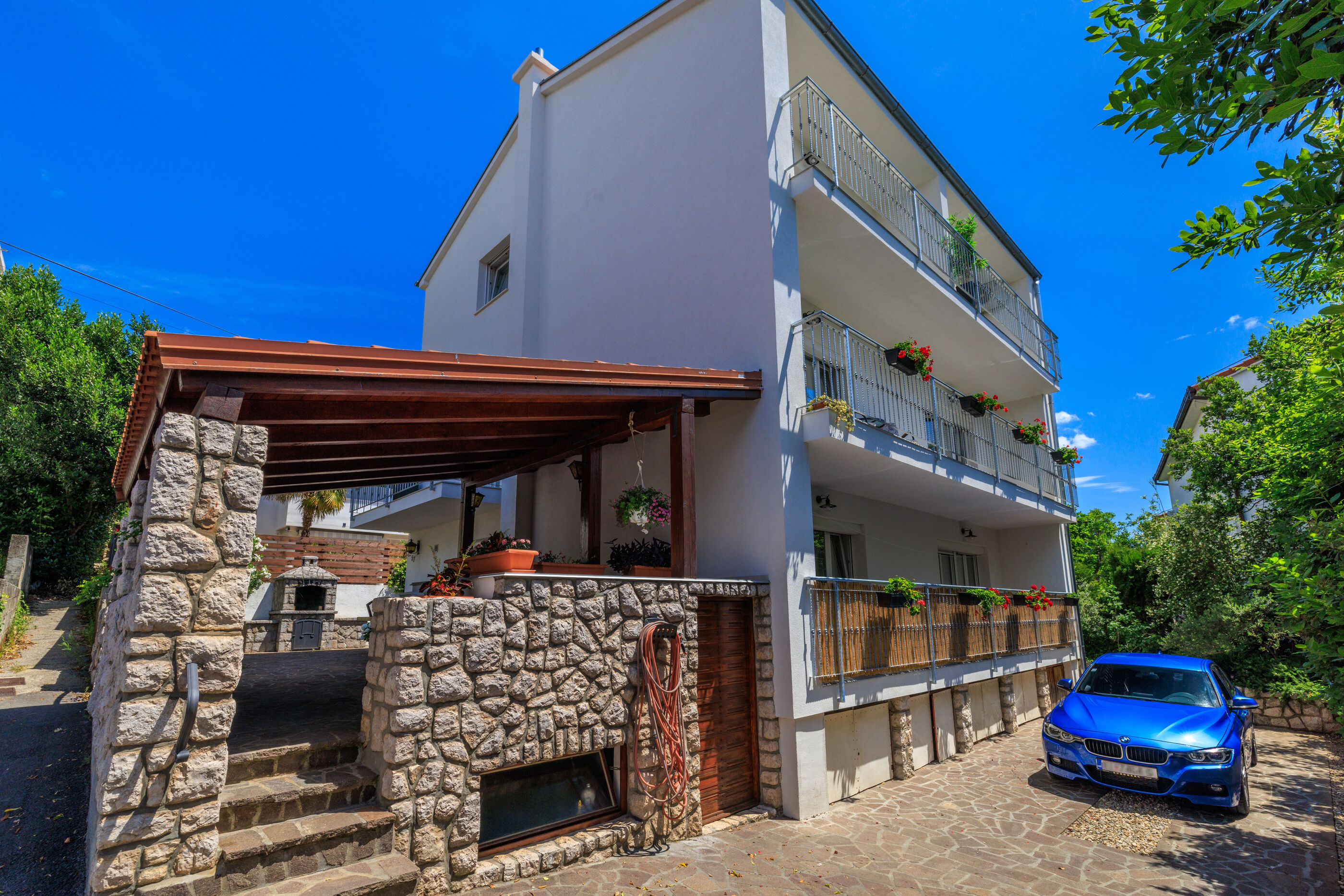 Apartments Iva 62802-A3