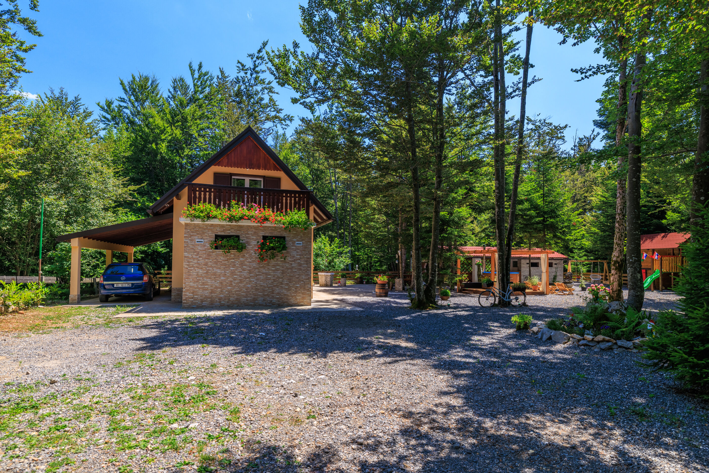 House Carski Raj 31003-K1