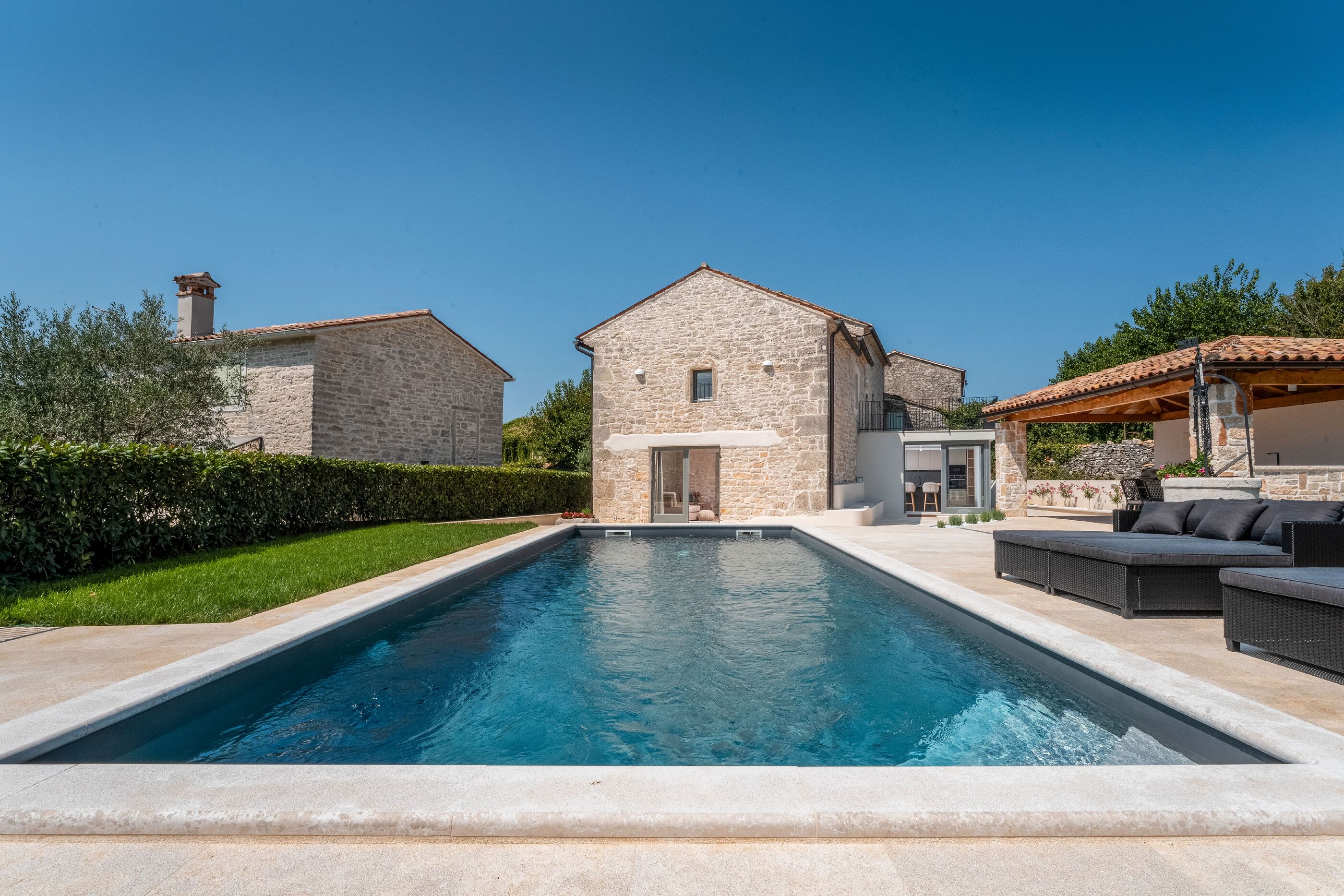 Villa Treori s bazenom 11338-K1