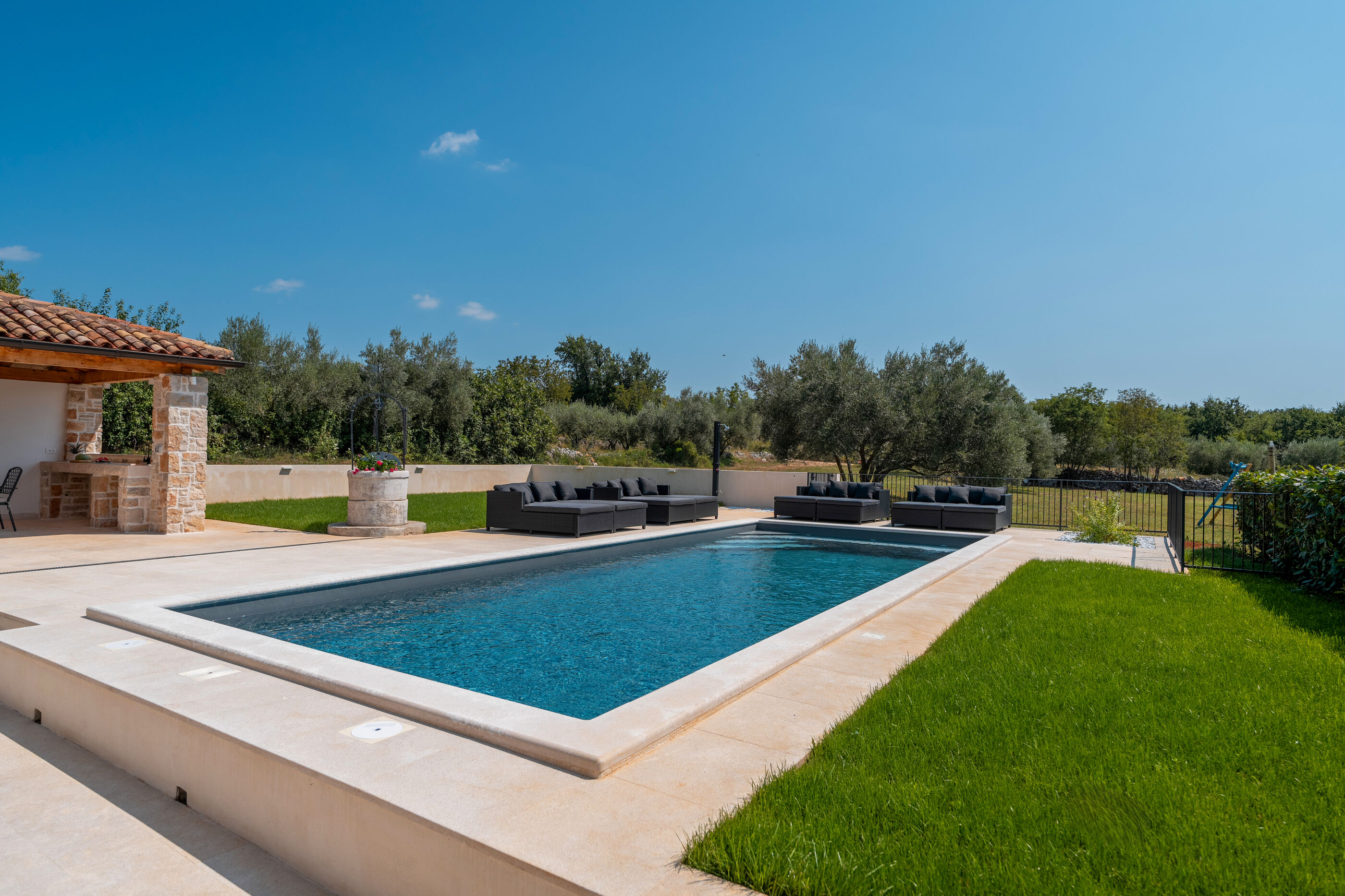 Villa Treori s bazenom 11338-K1