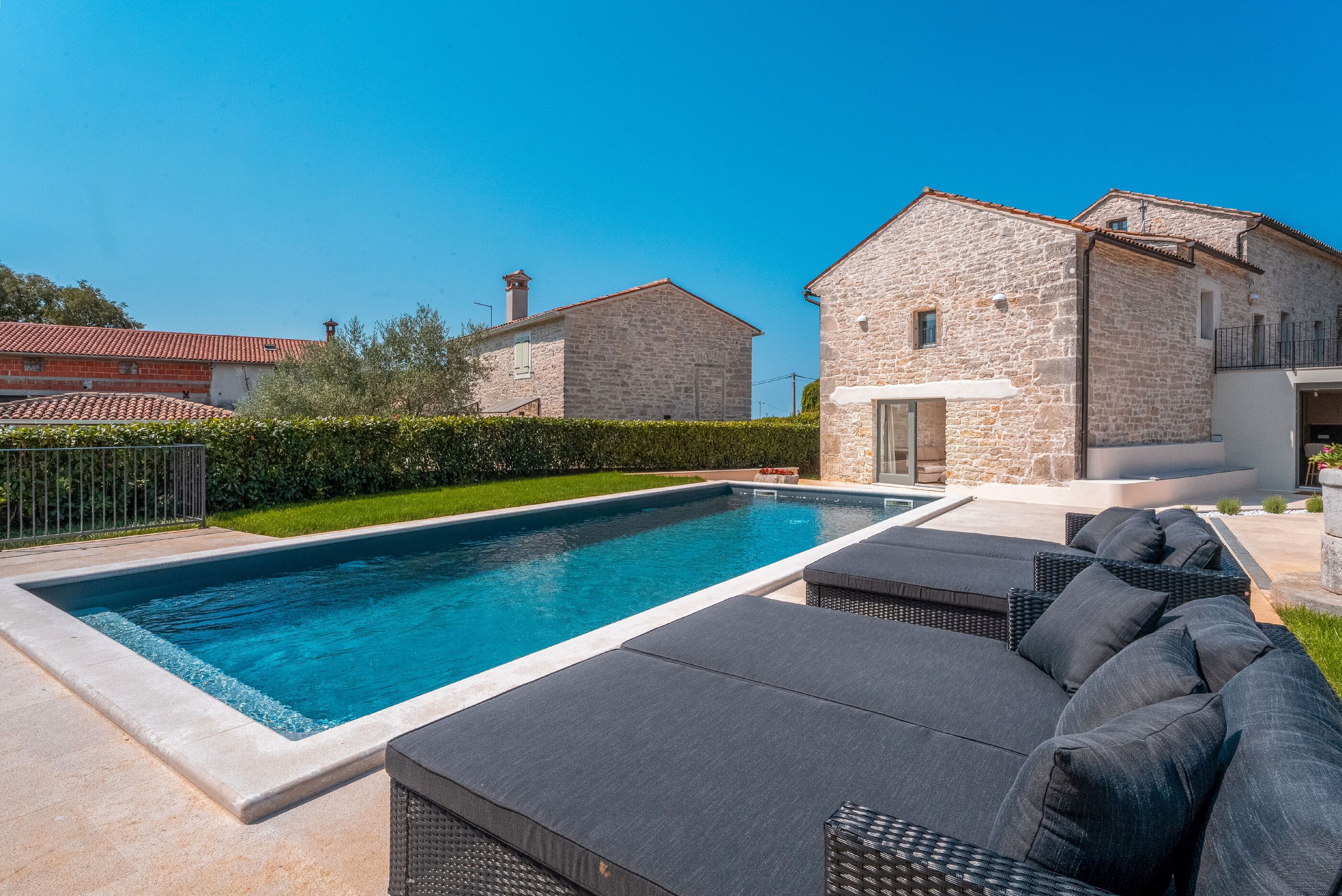 Villa Treori s bazenom 11338-K1