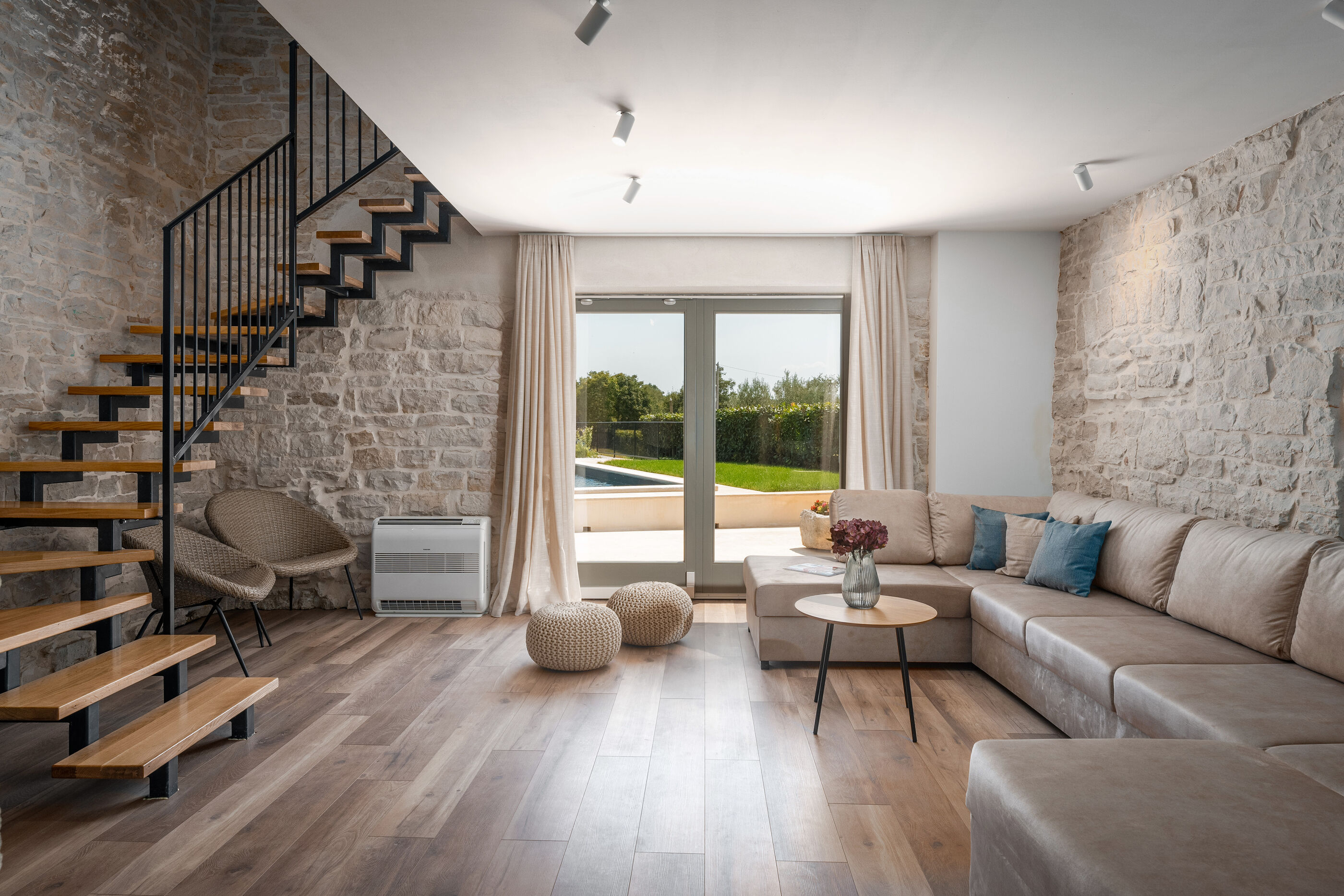 Villa Treori s bazenom 11338-K1