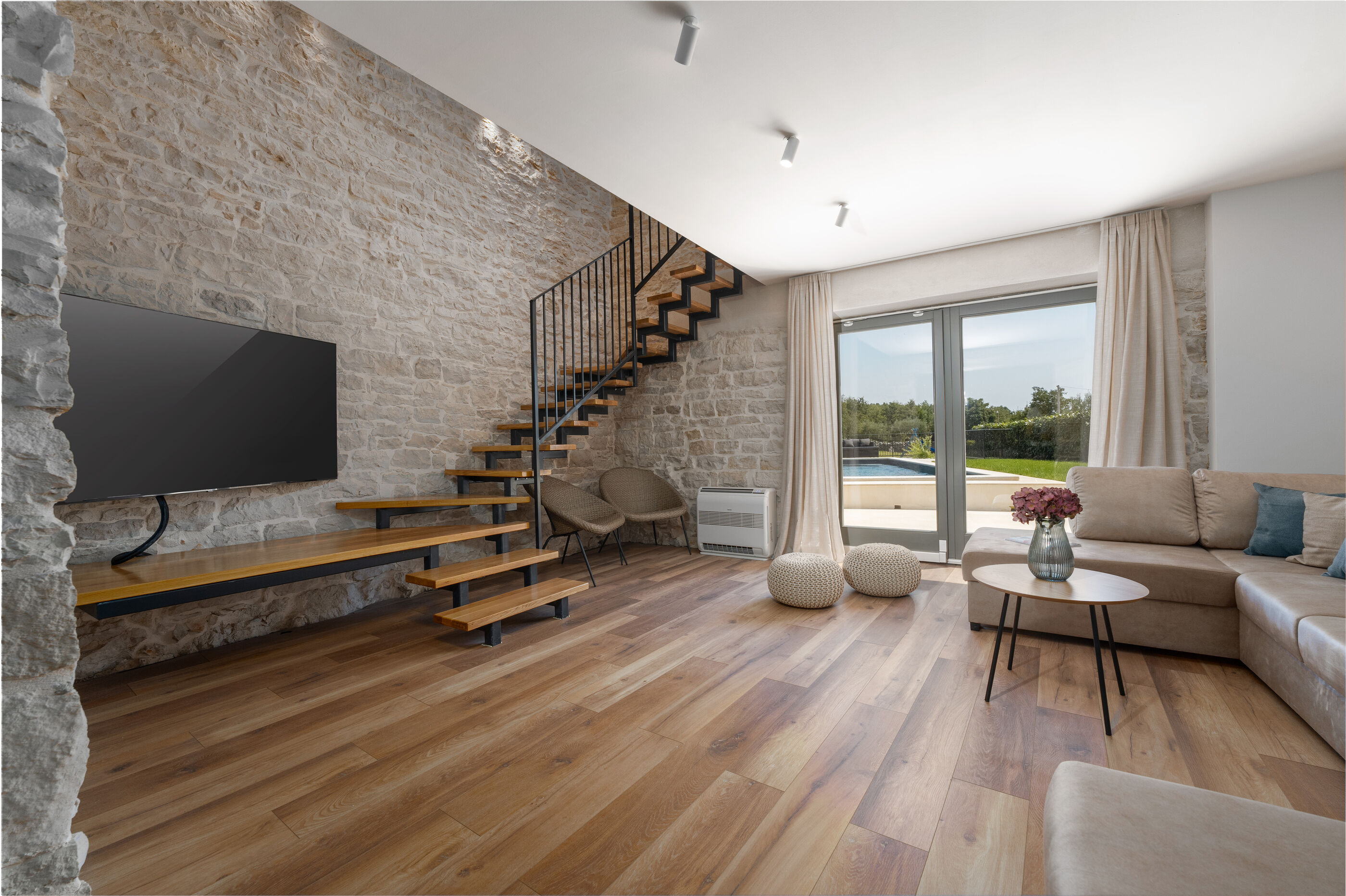 Villa Treori s bazenom 11338-K1