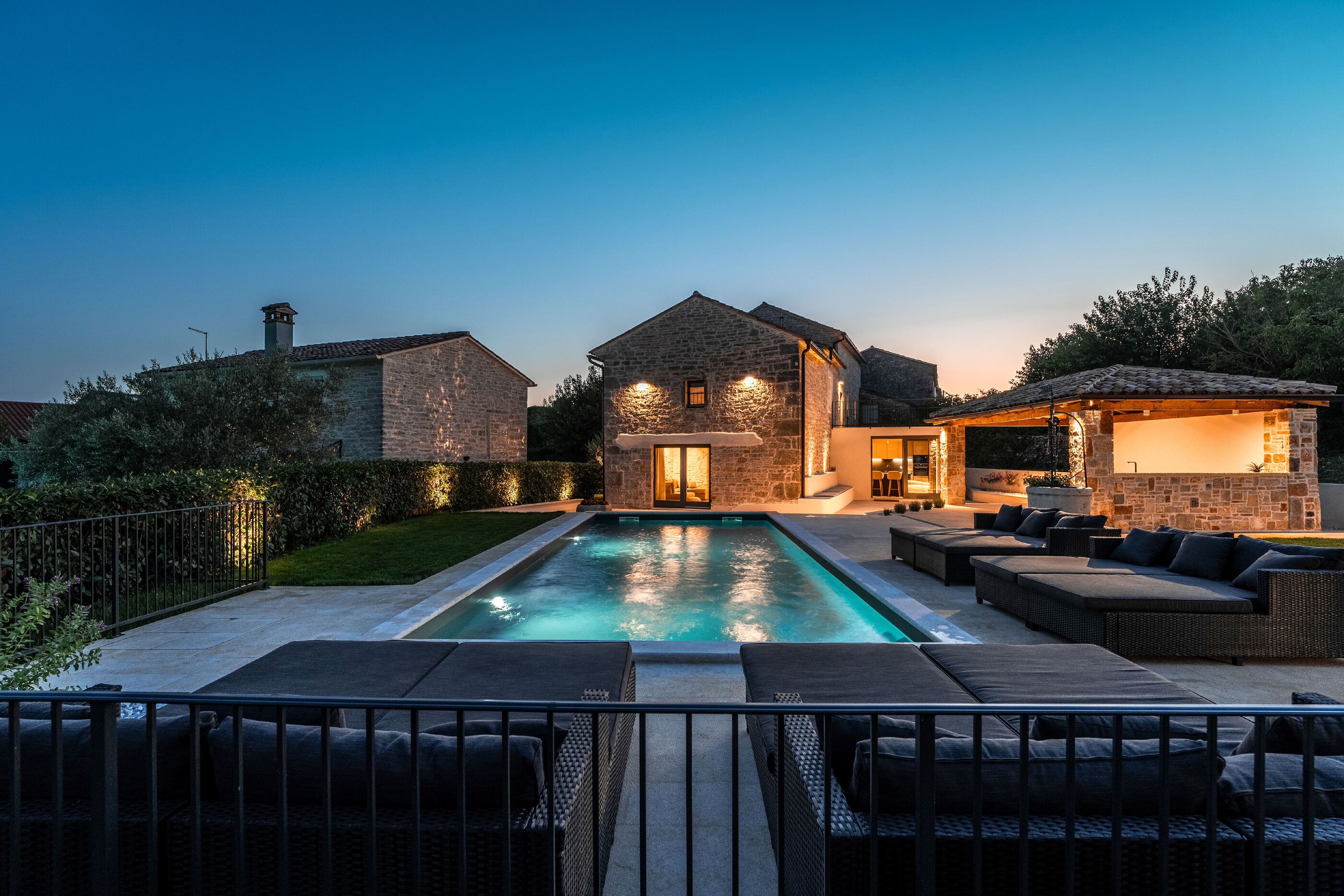 Villa Treori s bazenom 11338-K1
