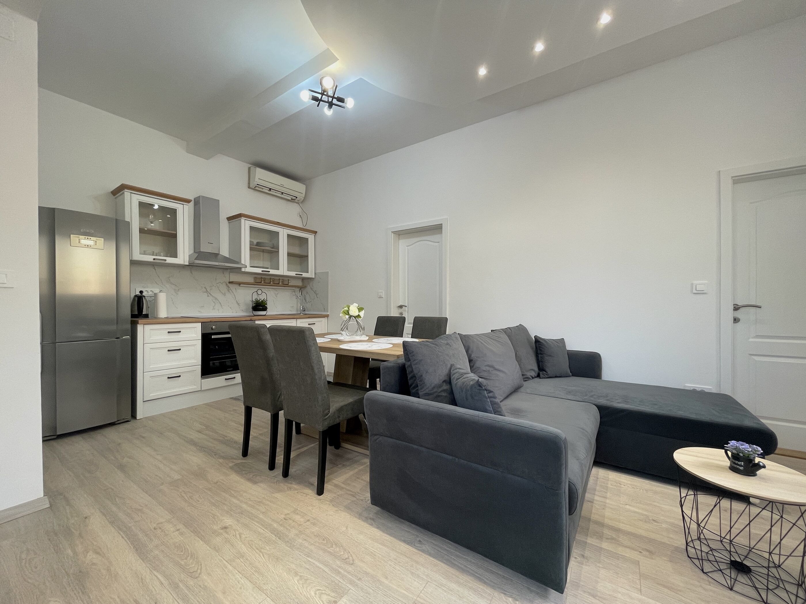 Apartments FILIP 62403-A2