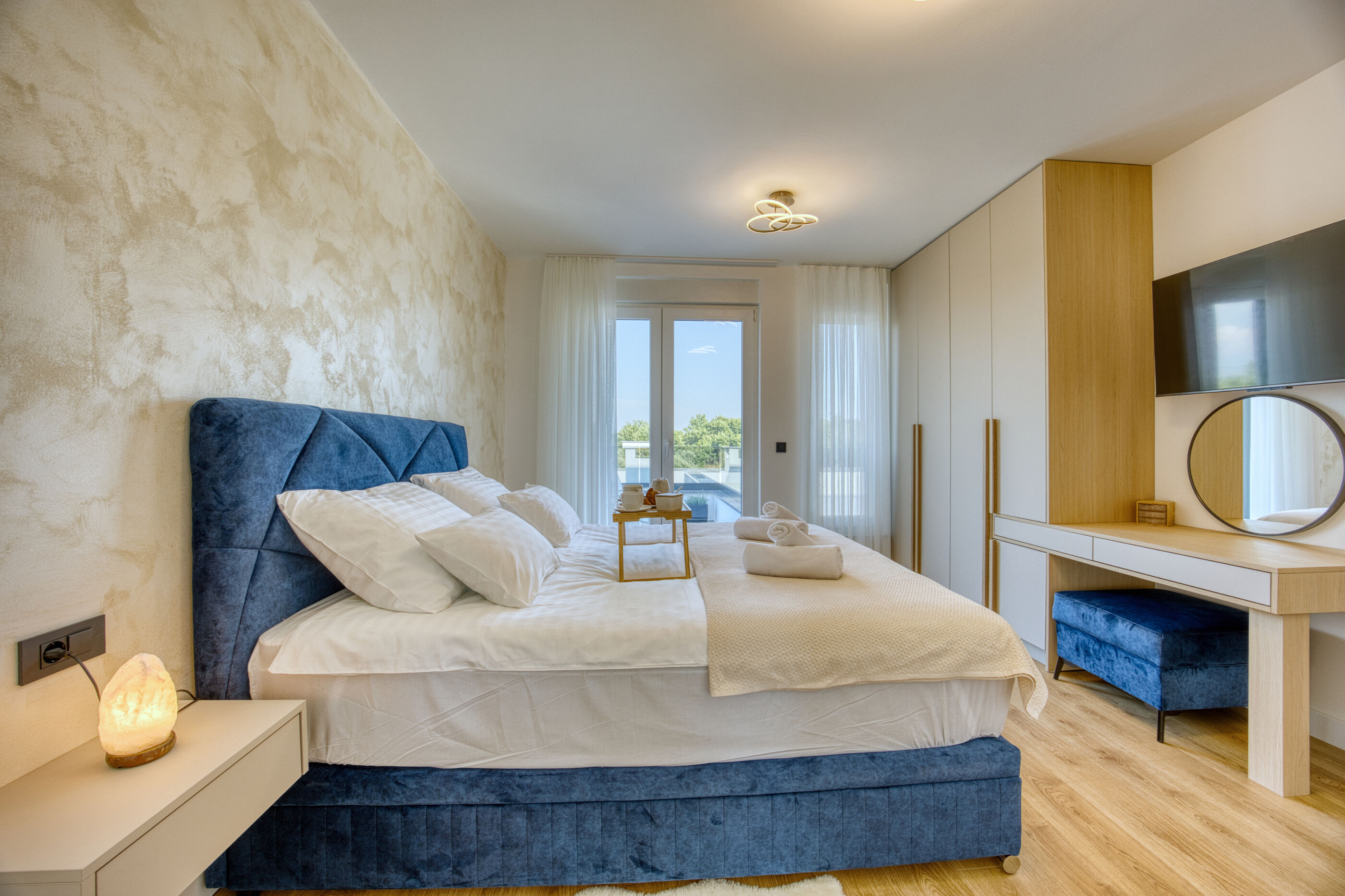 Villa Elena 64138-K1