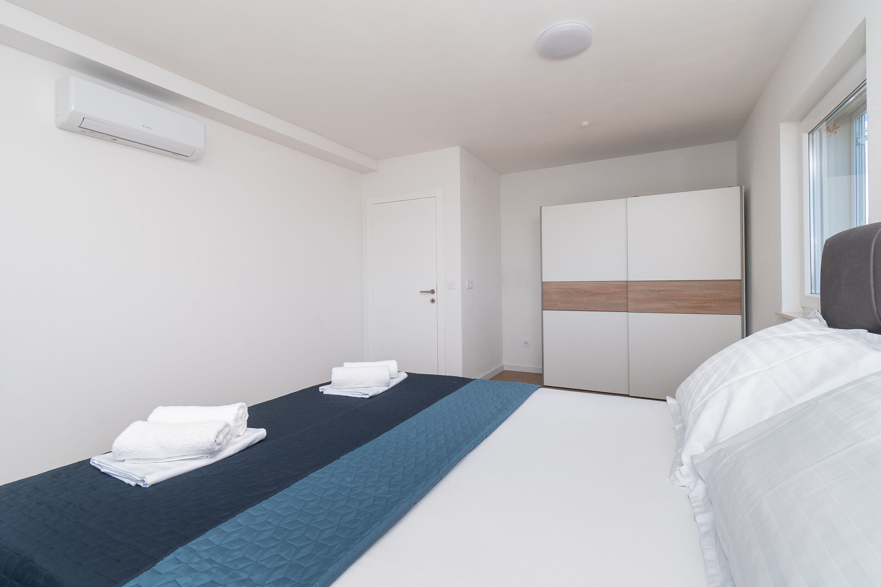 Apartments Lenolu 114491-A1