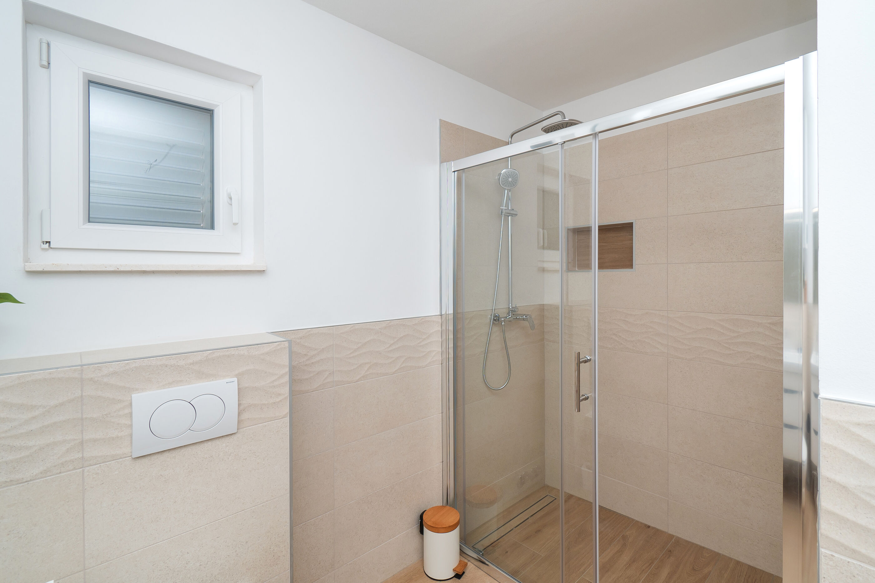 Apartments Lenolu 114491-A2