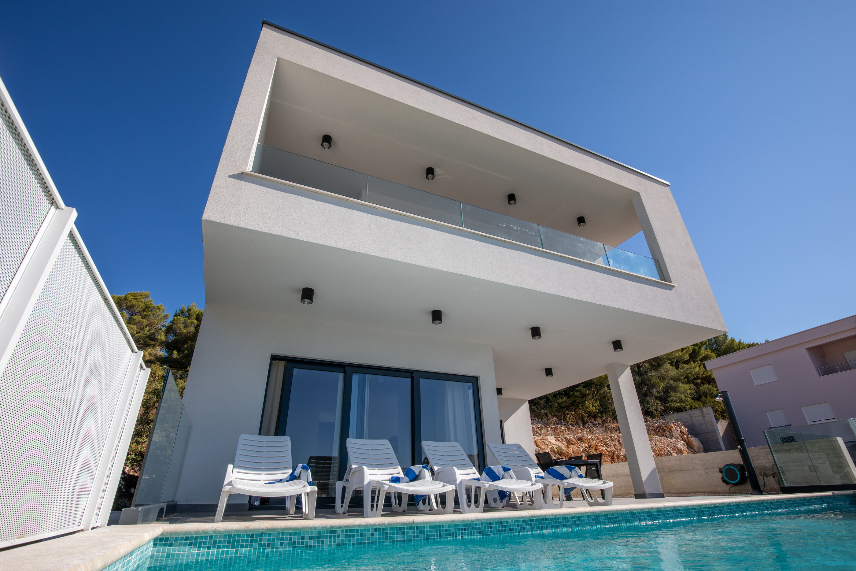 Villa Danny V7211-K1