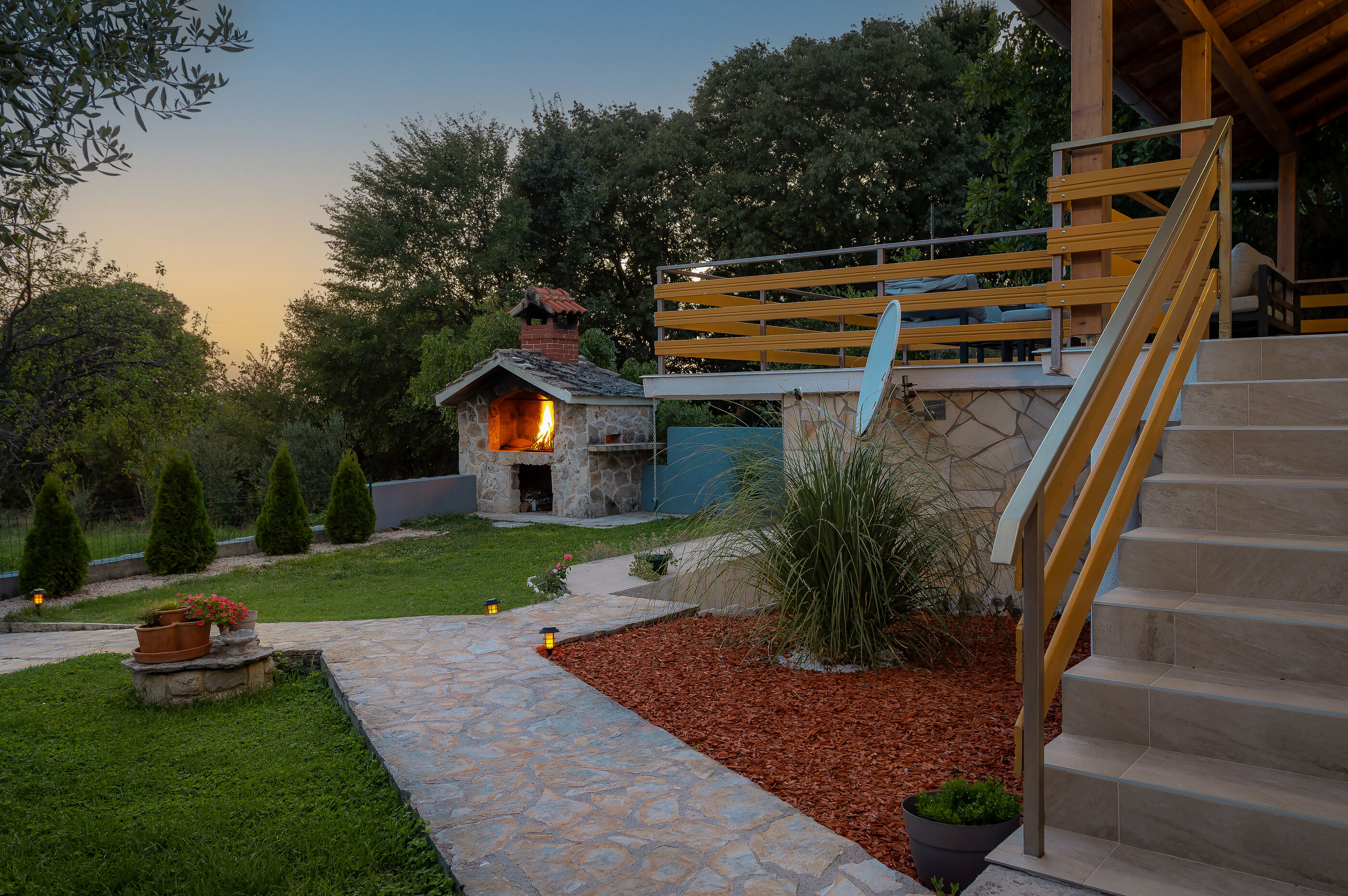 Villa Manda Adriatic with heated pool V8481-K1