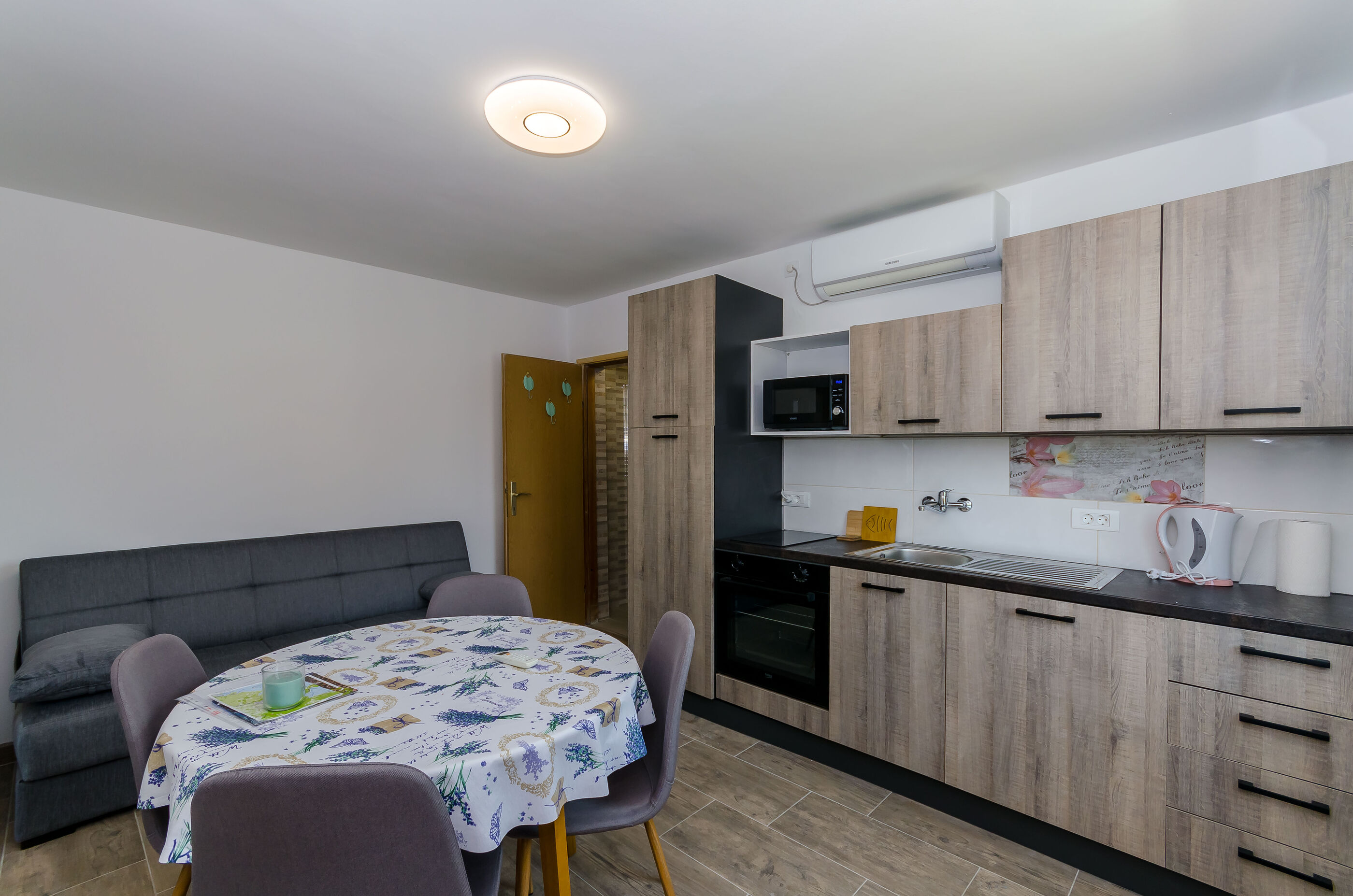 Apartments Peace 114631-A1
