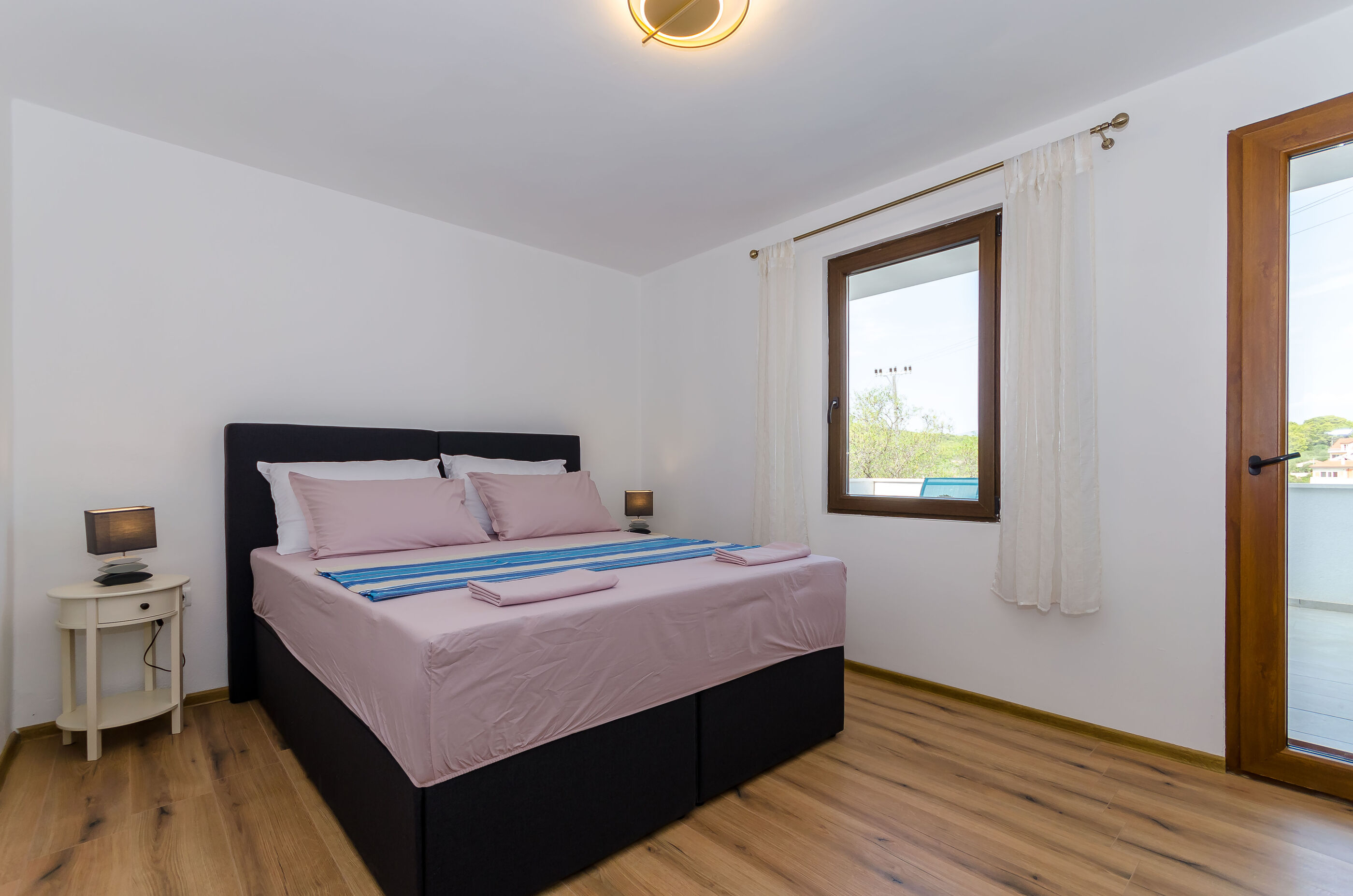 Apartments Peace 114631-A1