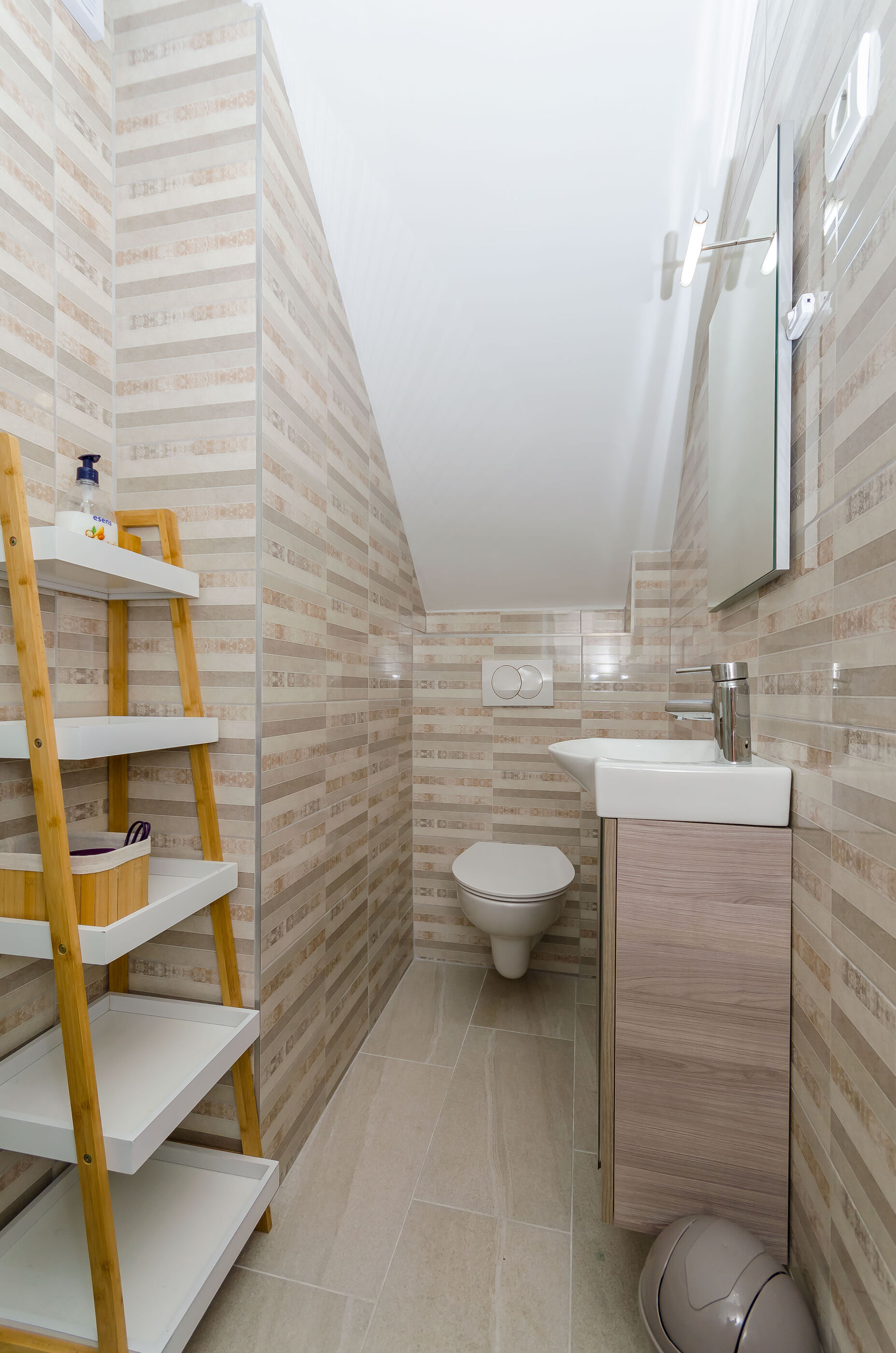 Apartments Peace 114631-A1