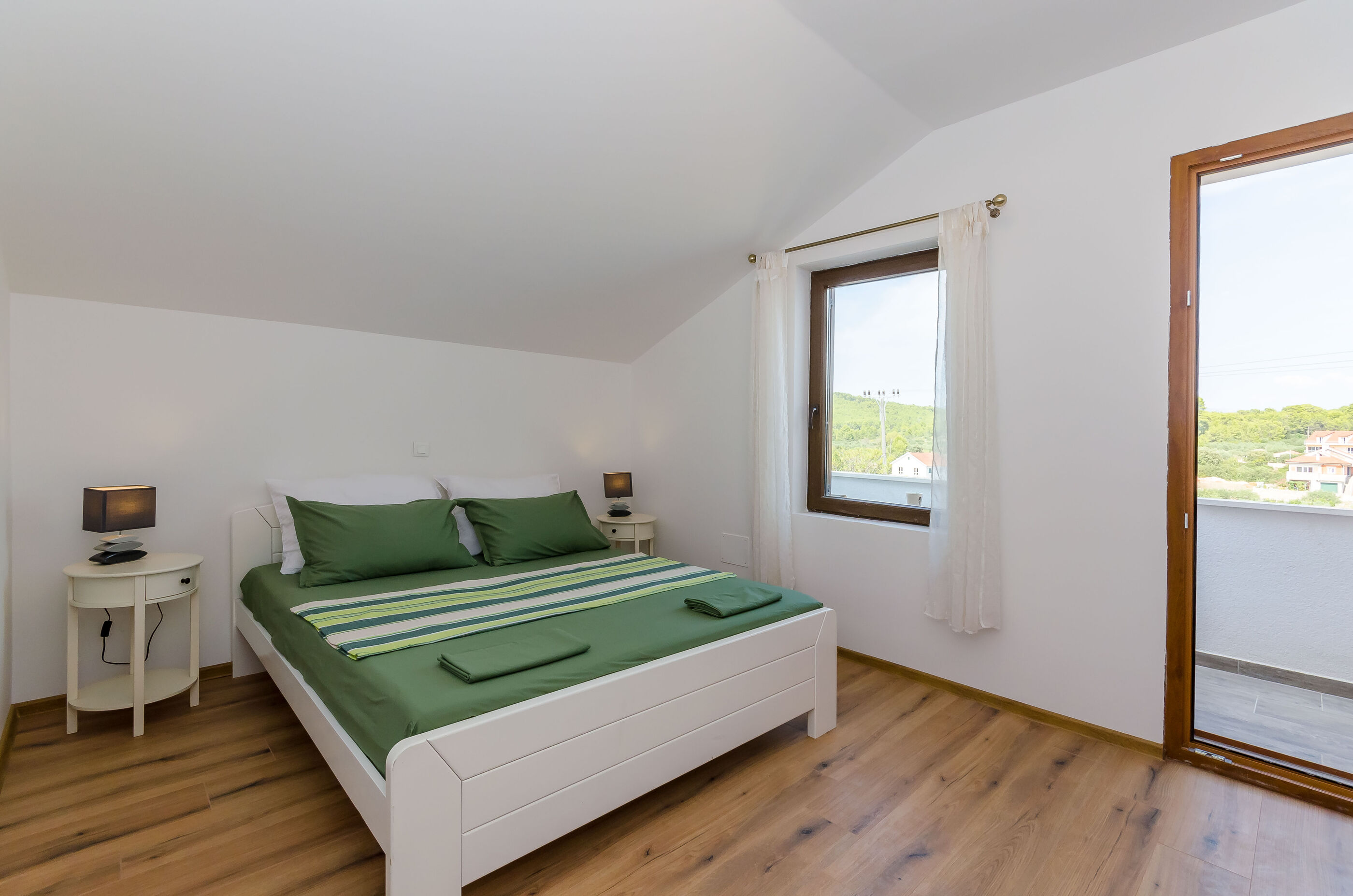 Apartments Peace 114631-A2