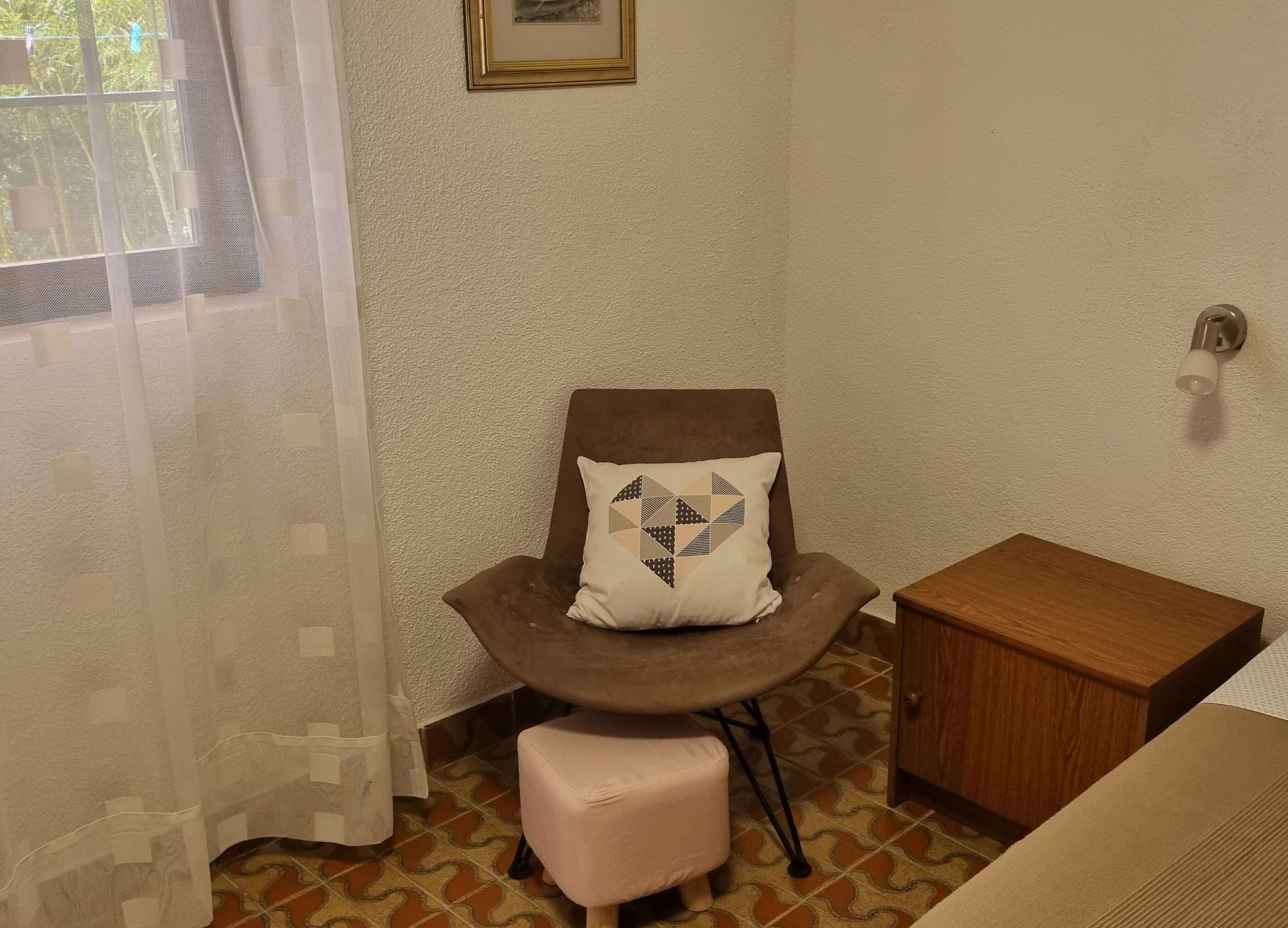 Apartments Mala kuća kraj mora 96141-A2
