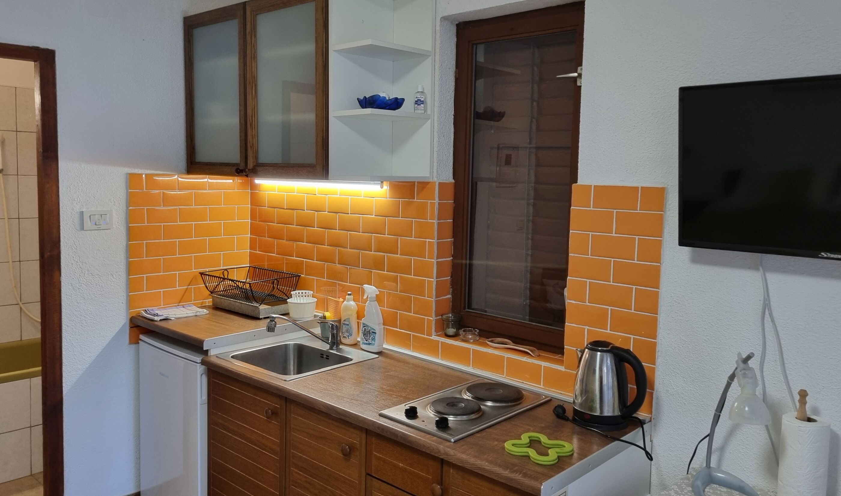 Apartments Mala kuća kraj mora 96141-A2