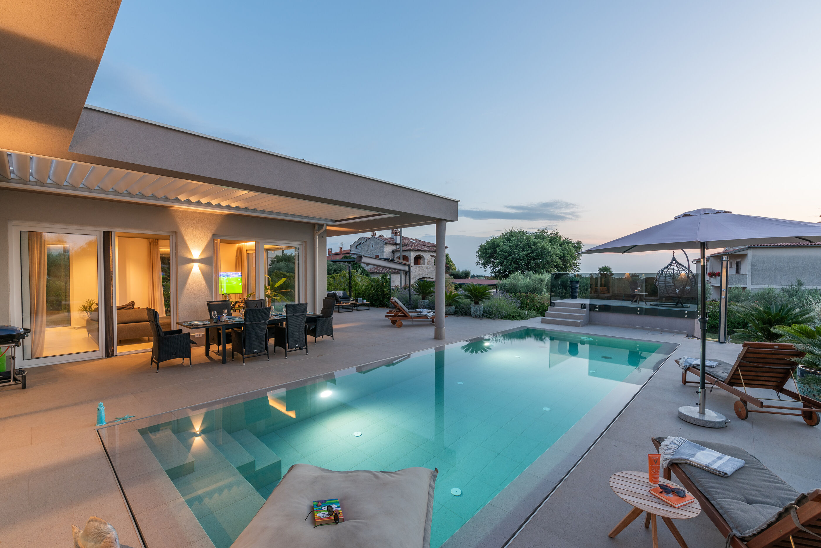 Villa Serena s prekrasnim vrtom 87525-K1