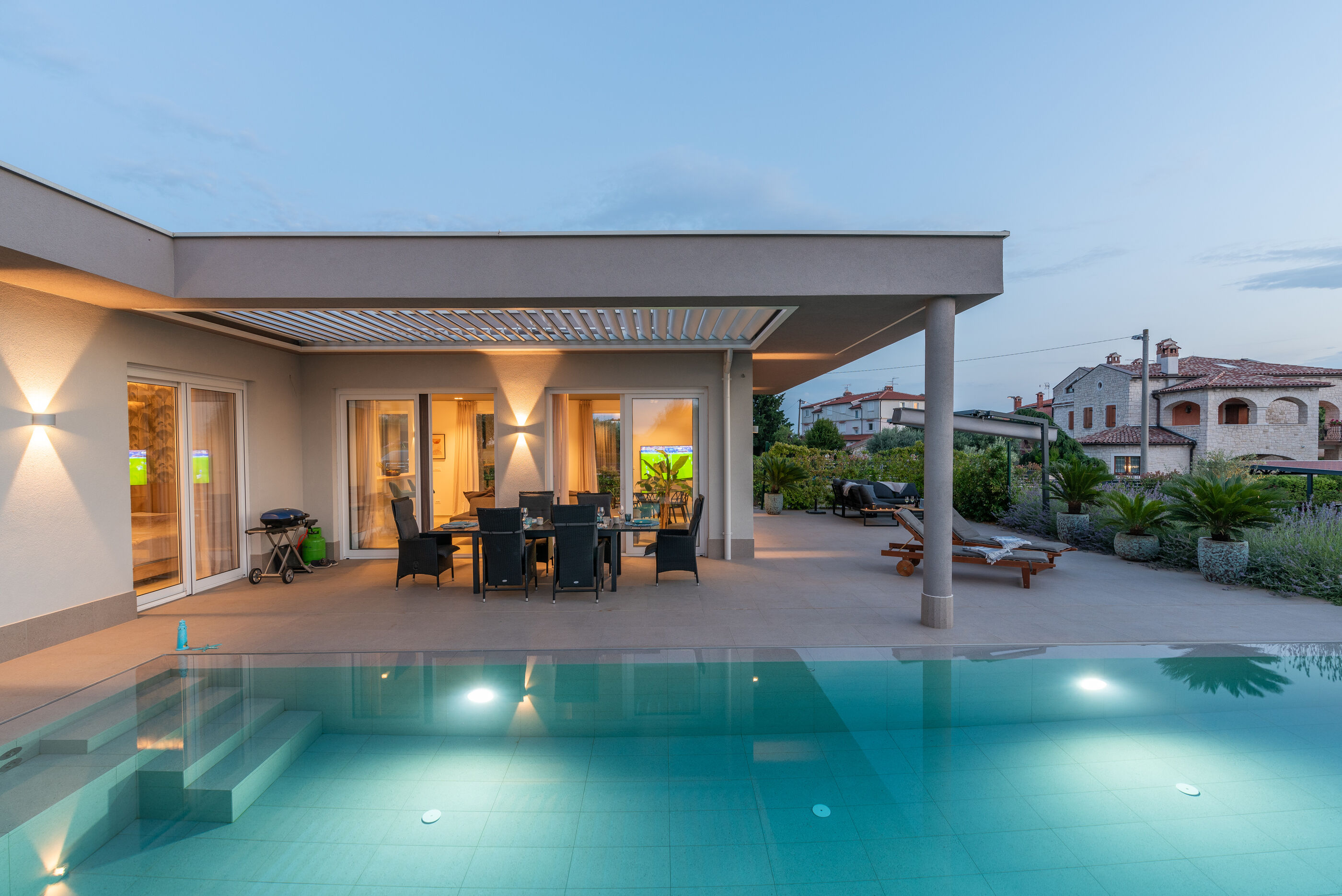 Villa Serena s prekrasnim vrtom 87525-K1