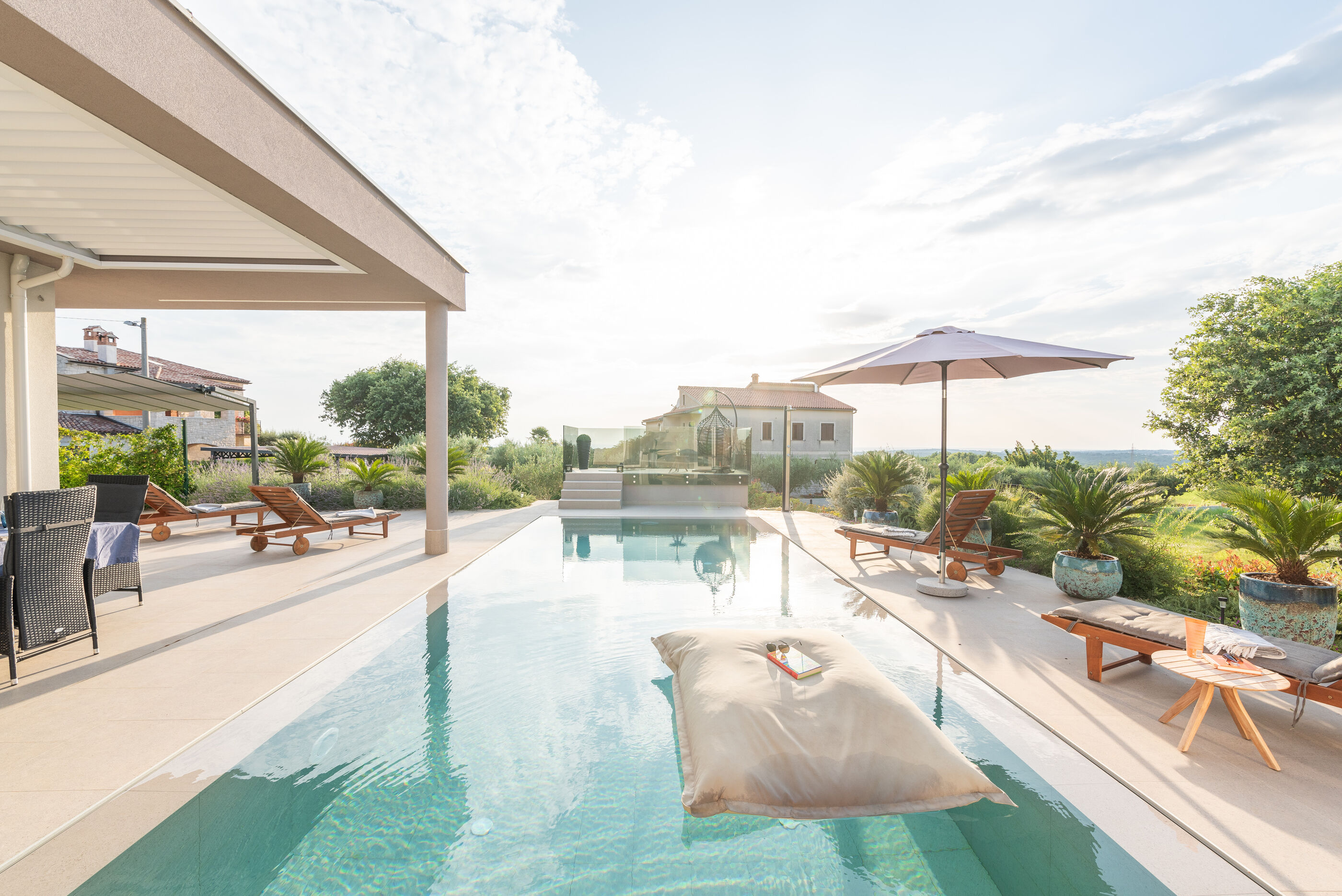 Villa Serena s prekrasnim vrtom 87525-K1