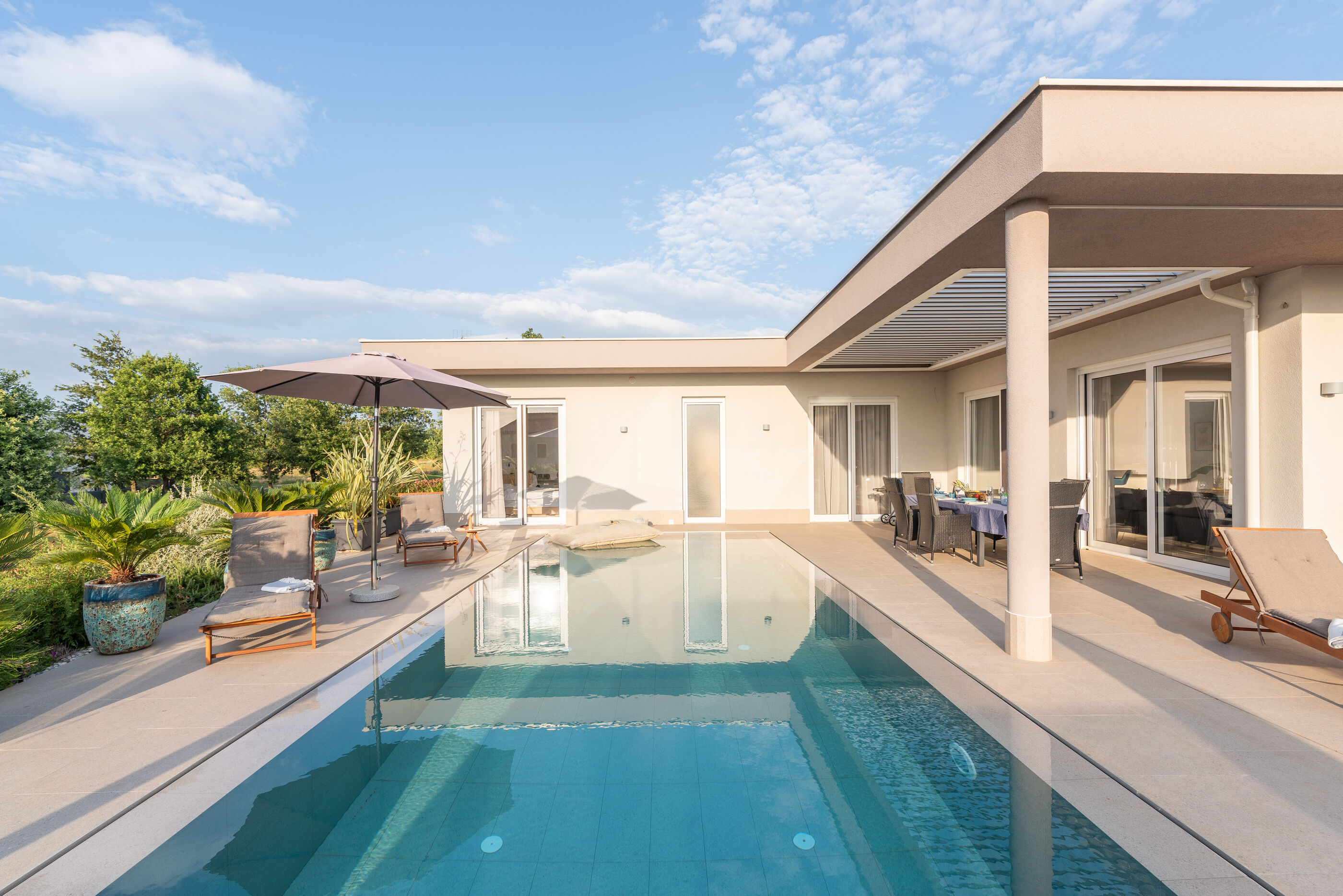 Villa Serena s prekrasnim vrtom 87525-K1