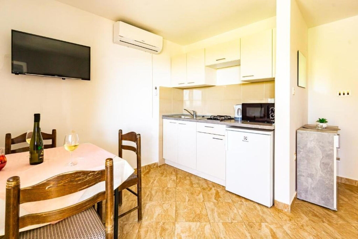 Apartments PoolHouse 10472-A3