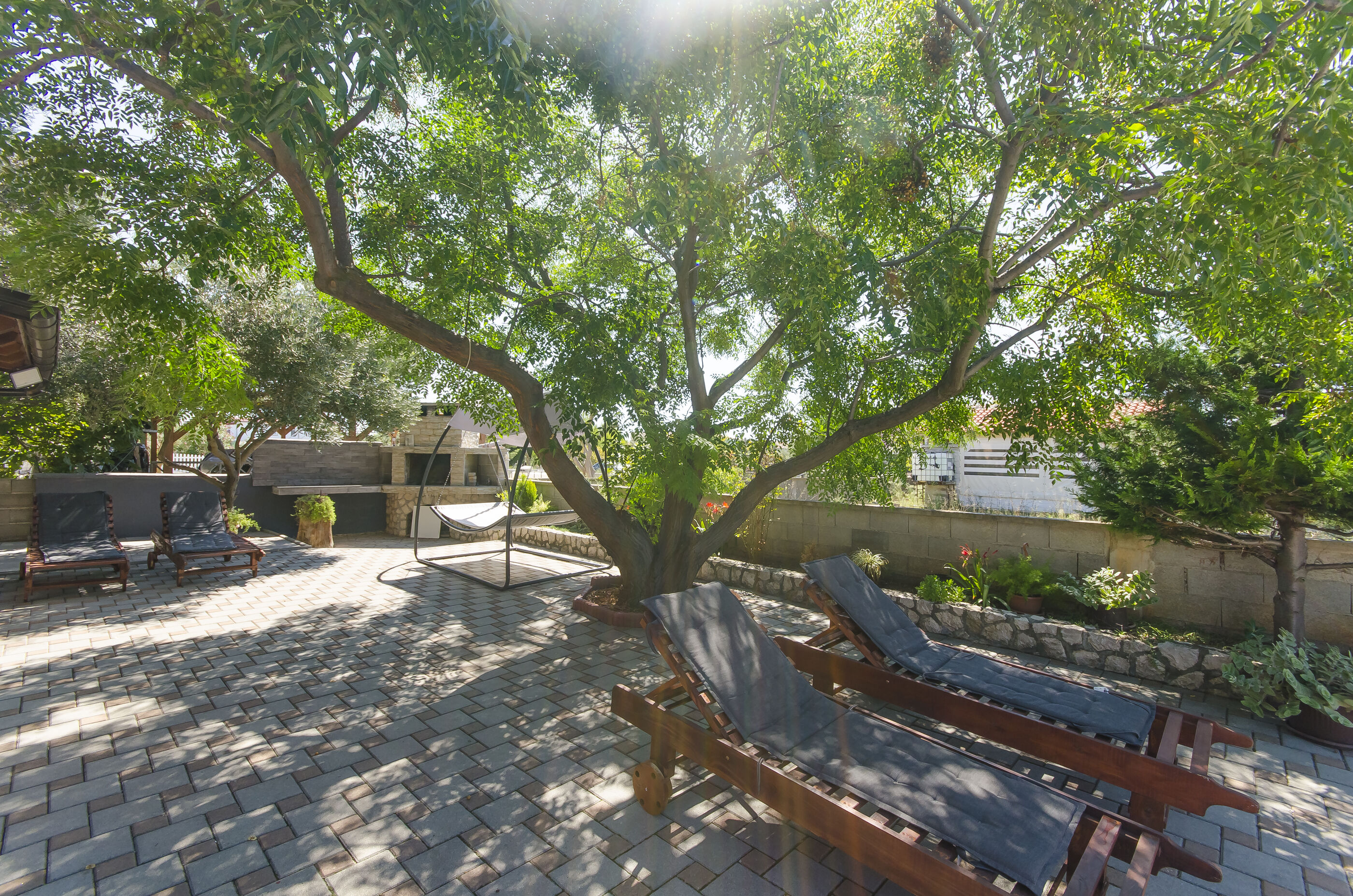Apartments Lovely Courtyard 114671-A2