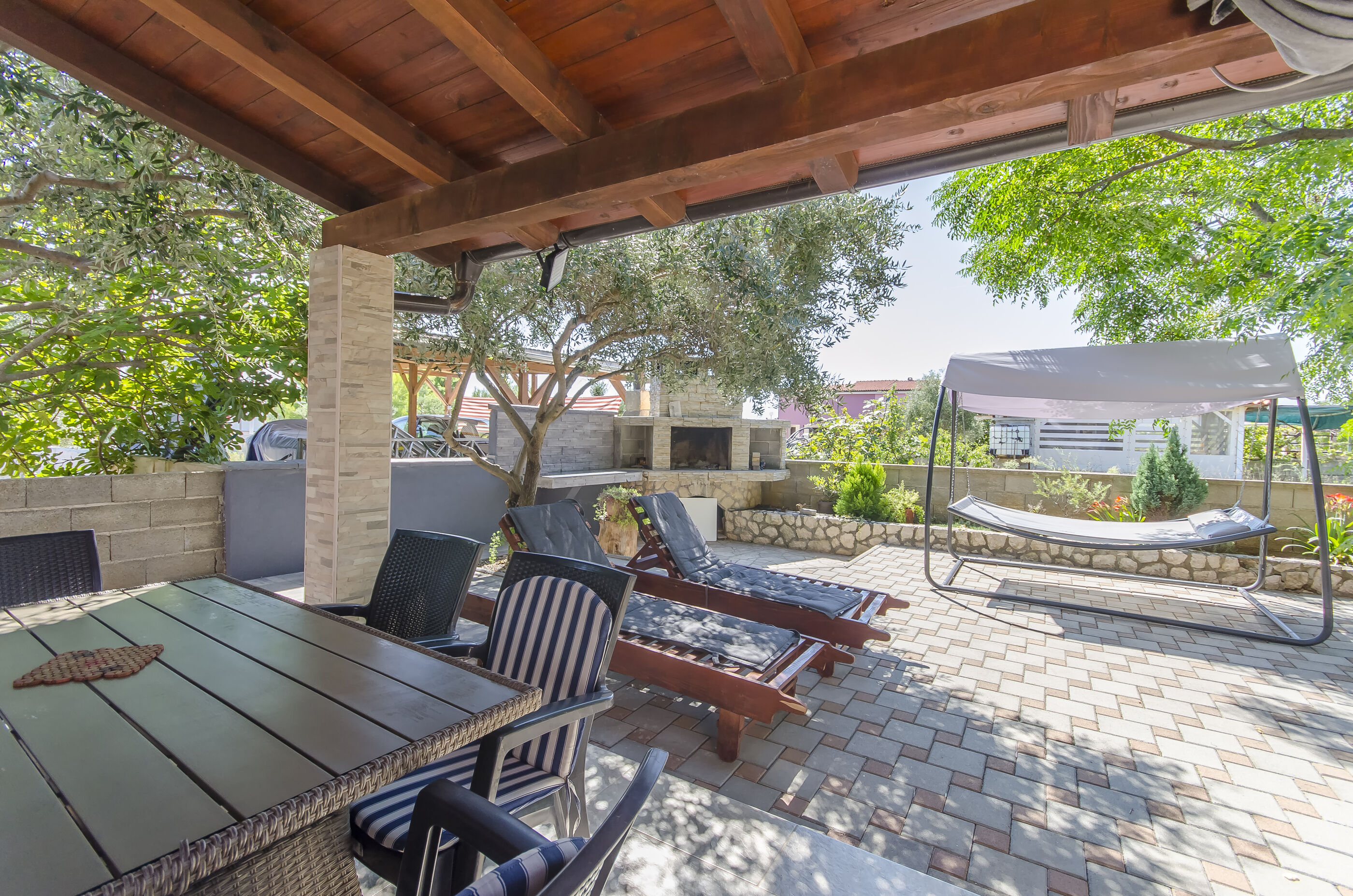 Apartments Lovely Courtyard 114671-A2