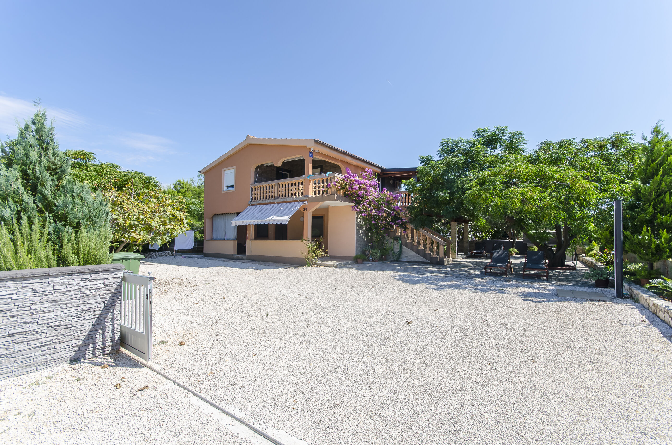 Apartments Lovely Courtyard 114671-A2