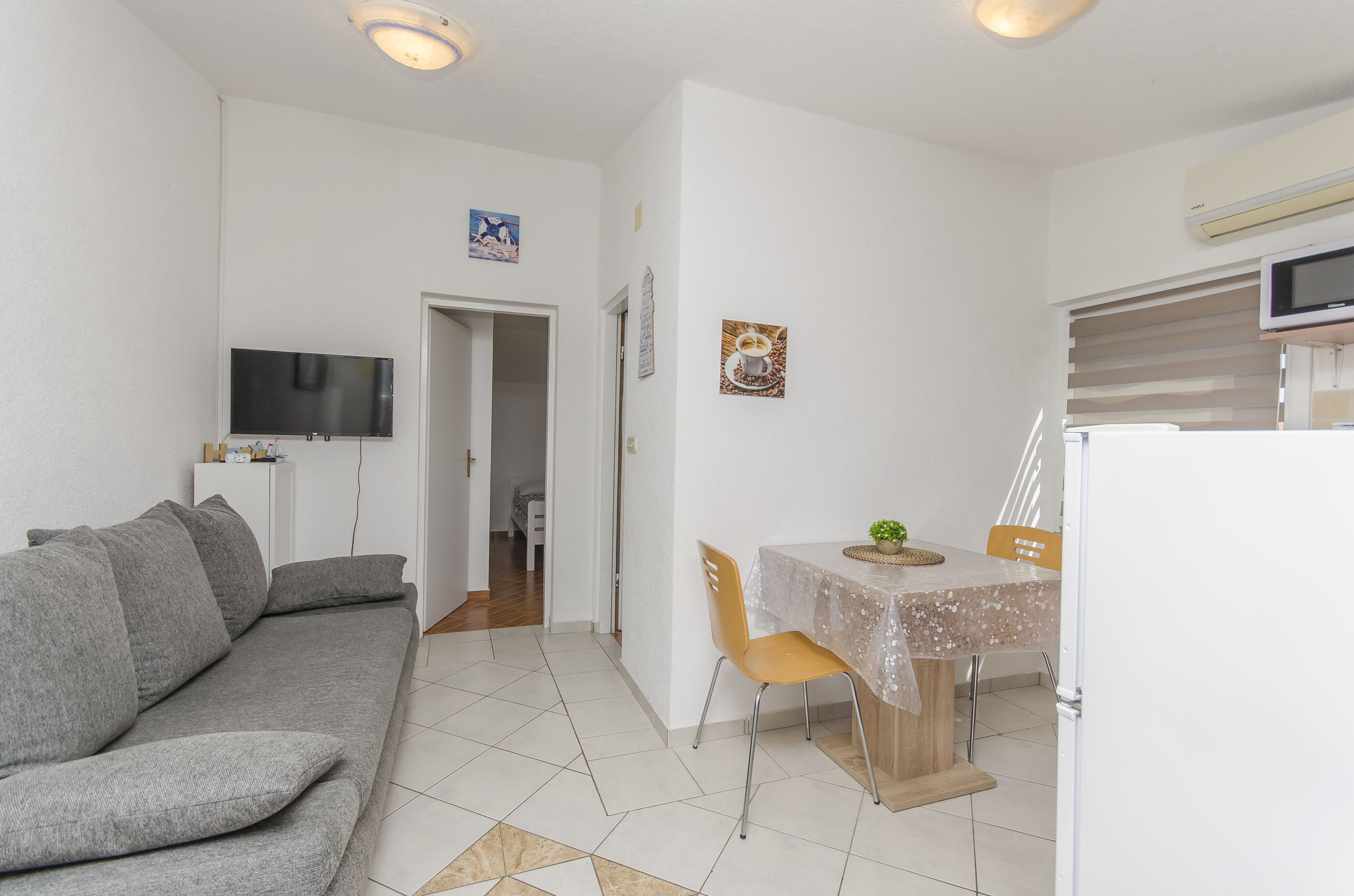 Apartments Lovely Courtyard 114671-A1