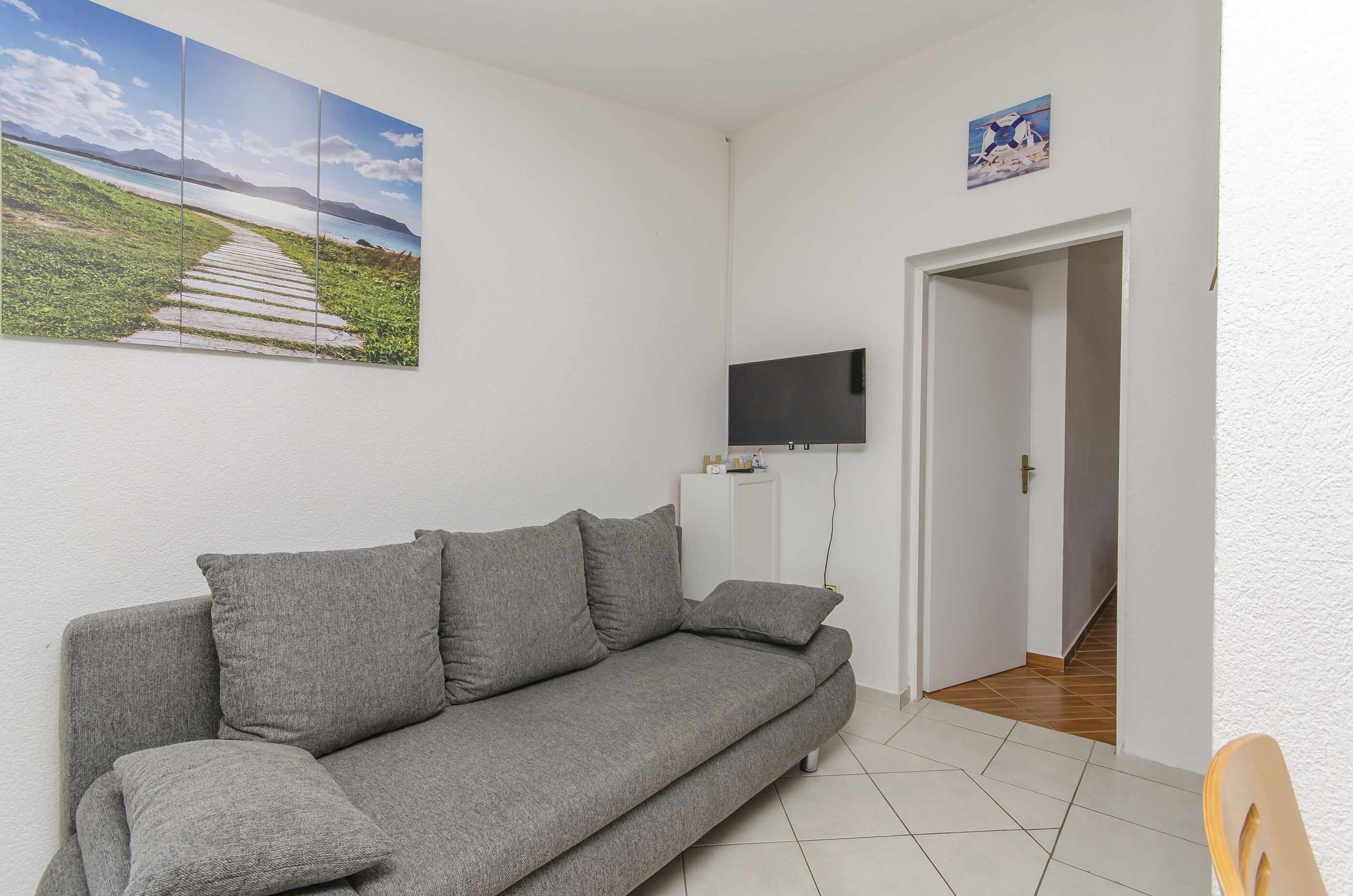 Apartments Lovely Courtyard 114671-A1