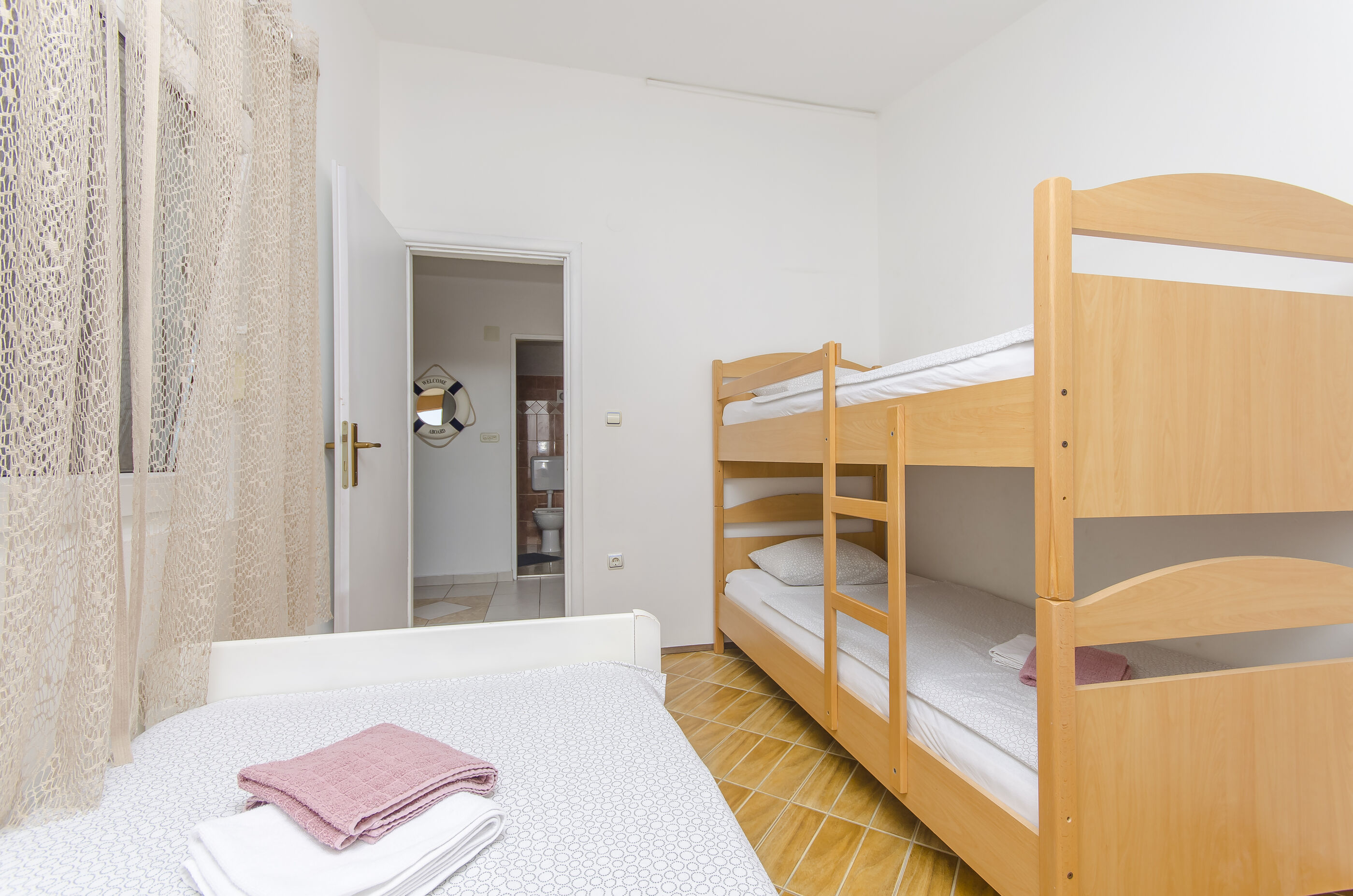 Apartments Lovely Courtyard 114671-A2