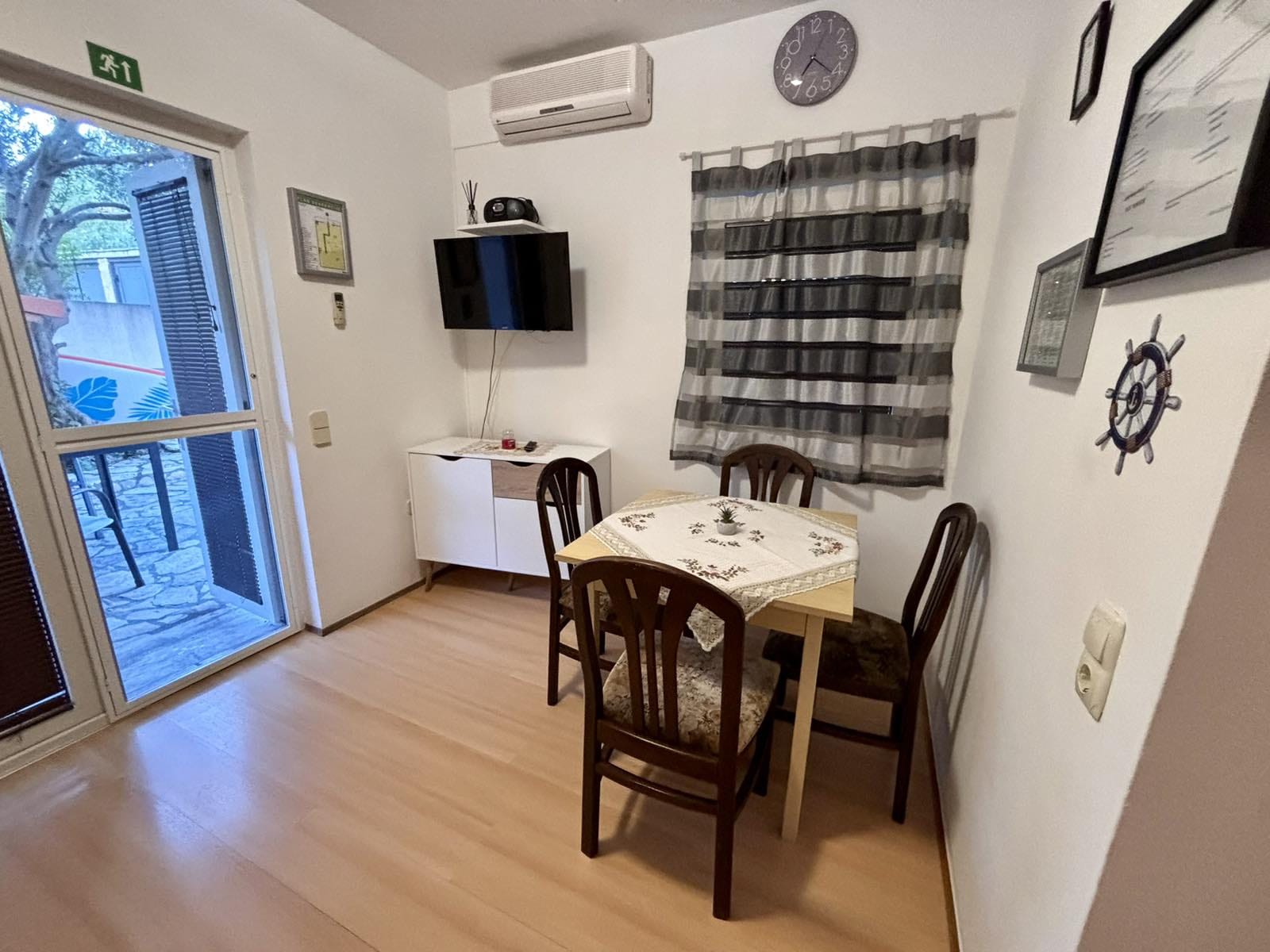 Apartments Strahija 50141-A2