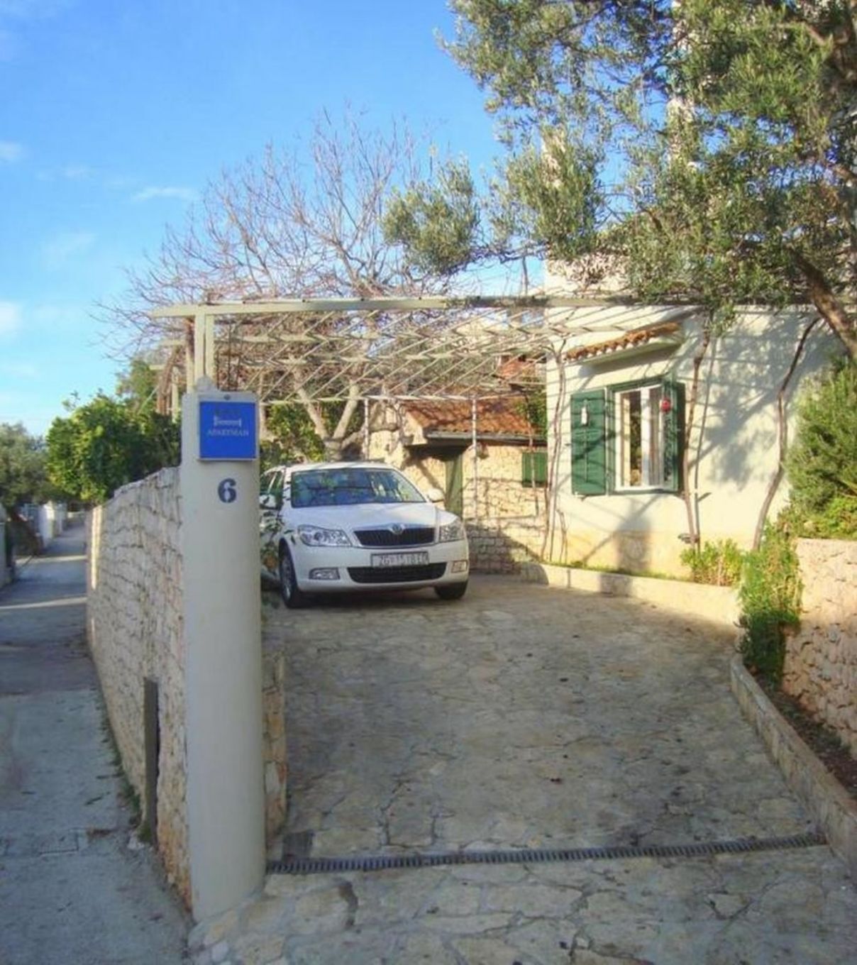 Apartment Rina 105441-A1