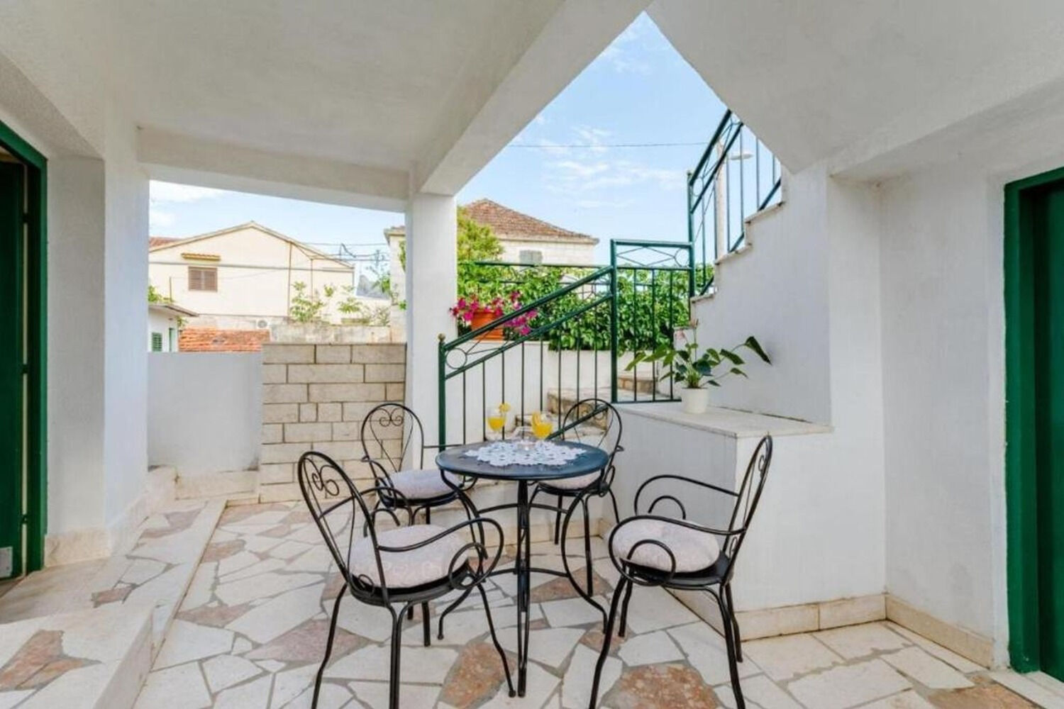 Photo of House Dinko