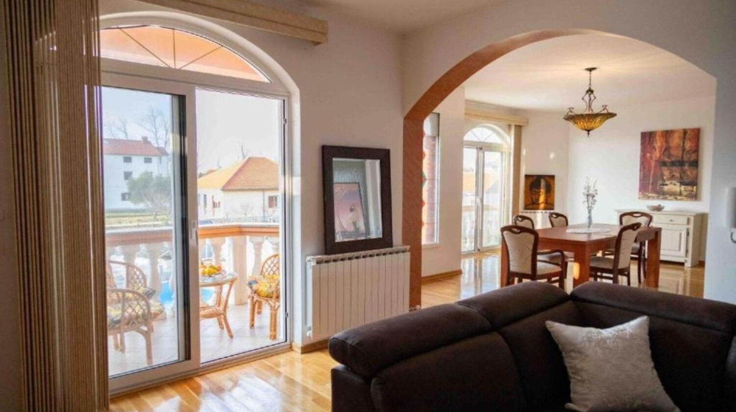 House Isabell 112241-K1