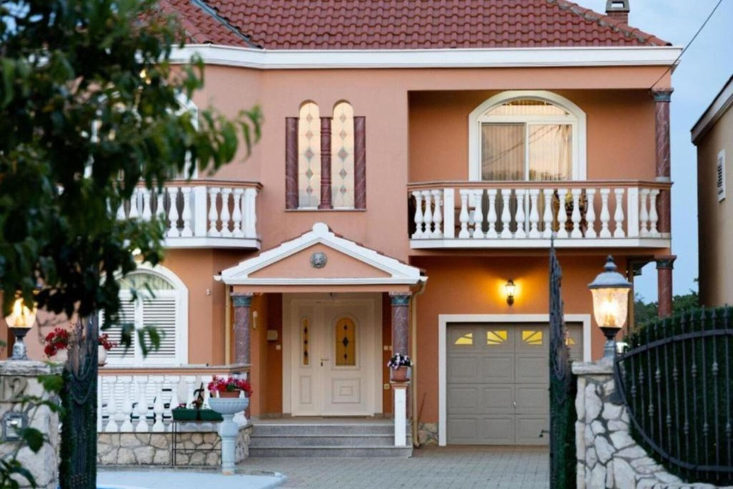 Photo of House Isabell