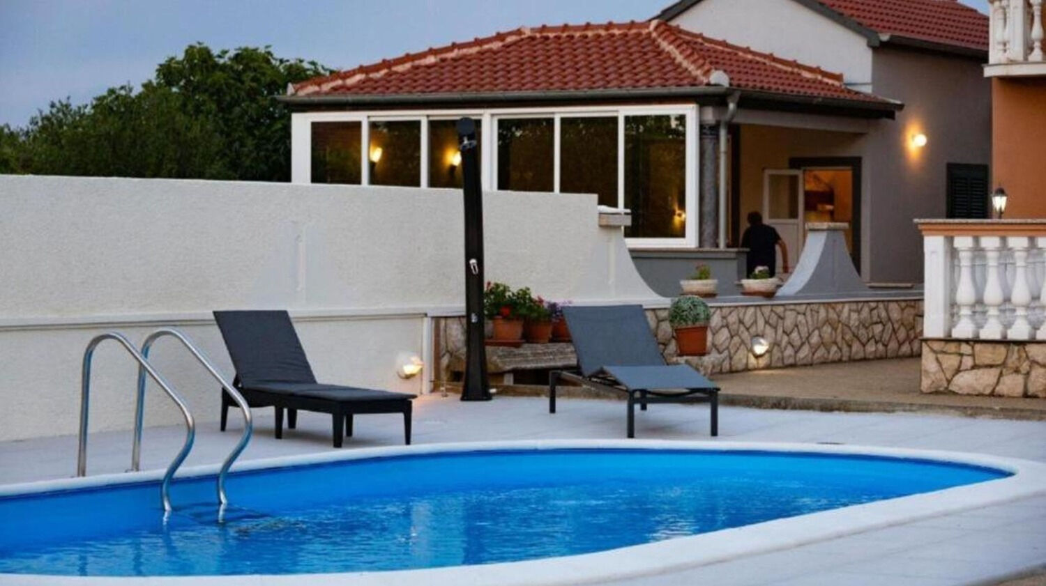 House Isabell 112241-K1
