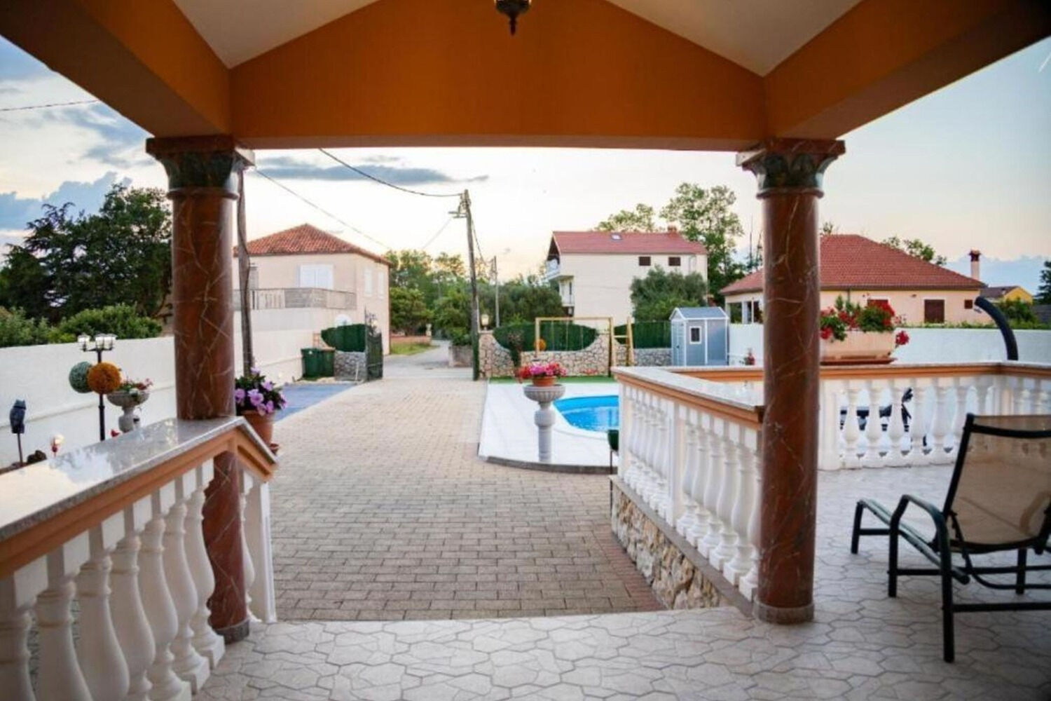 House Isabell 112241-K1