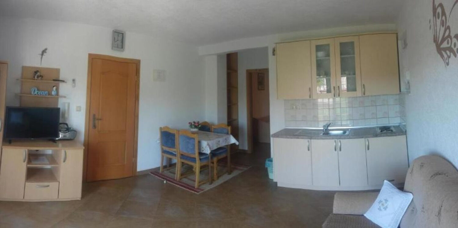 Apartments Maca 11232-A2